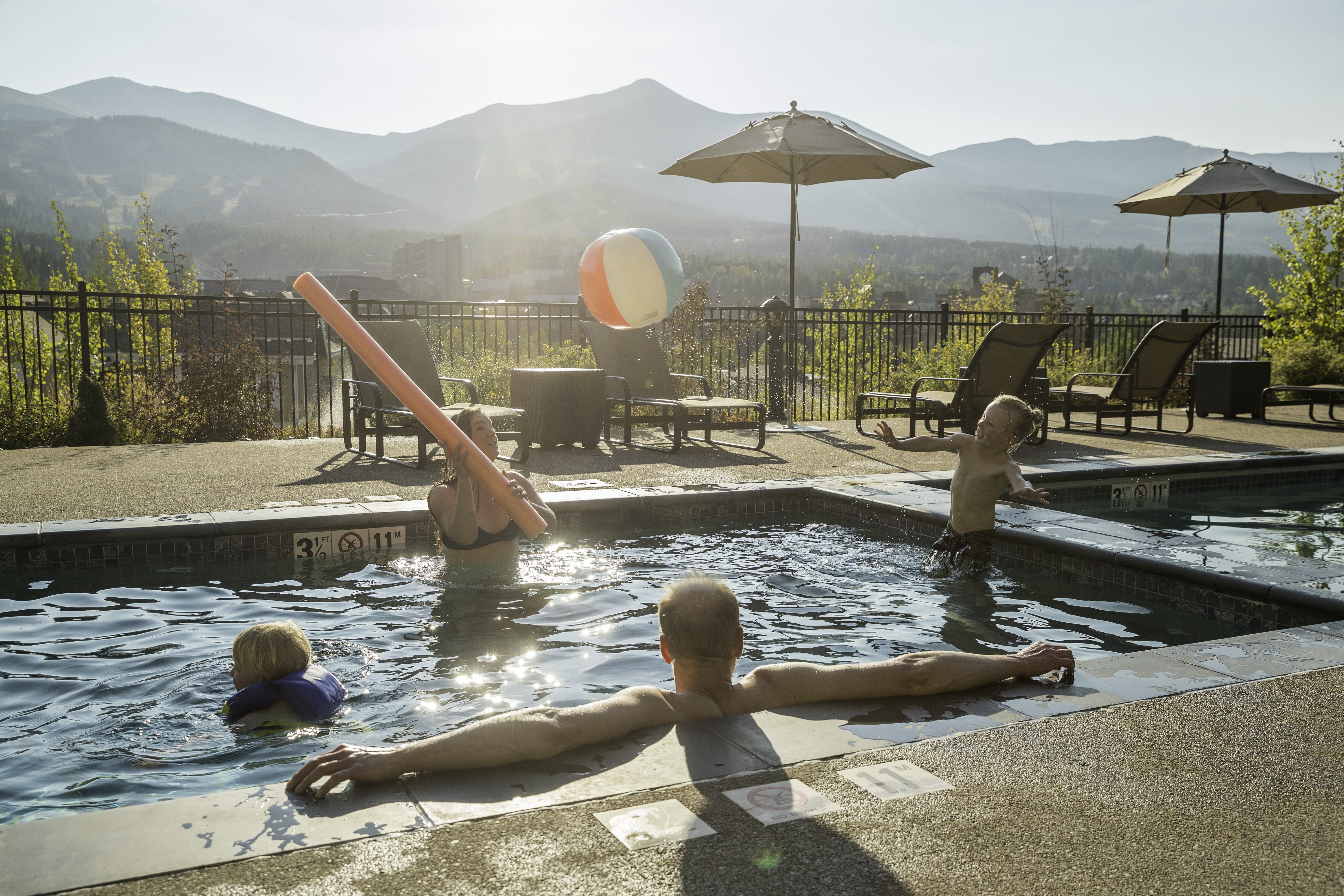 families-splash-into-summer-in-breckenridge