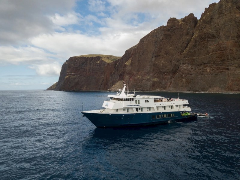 AdventureSmith Explorations – Safari Explorer Yacht in Hawaii