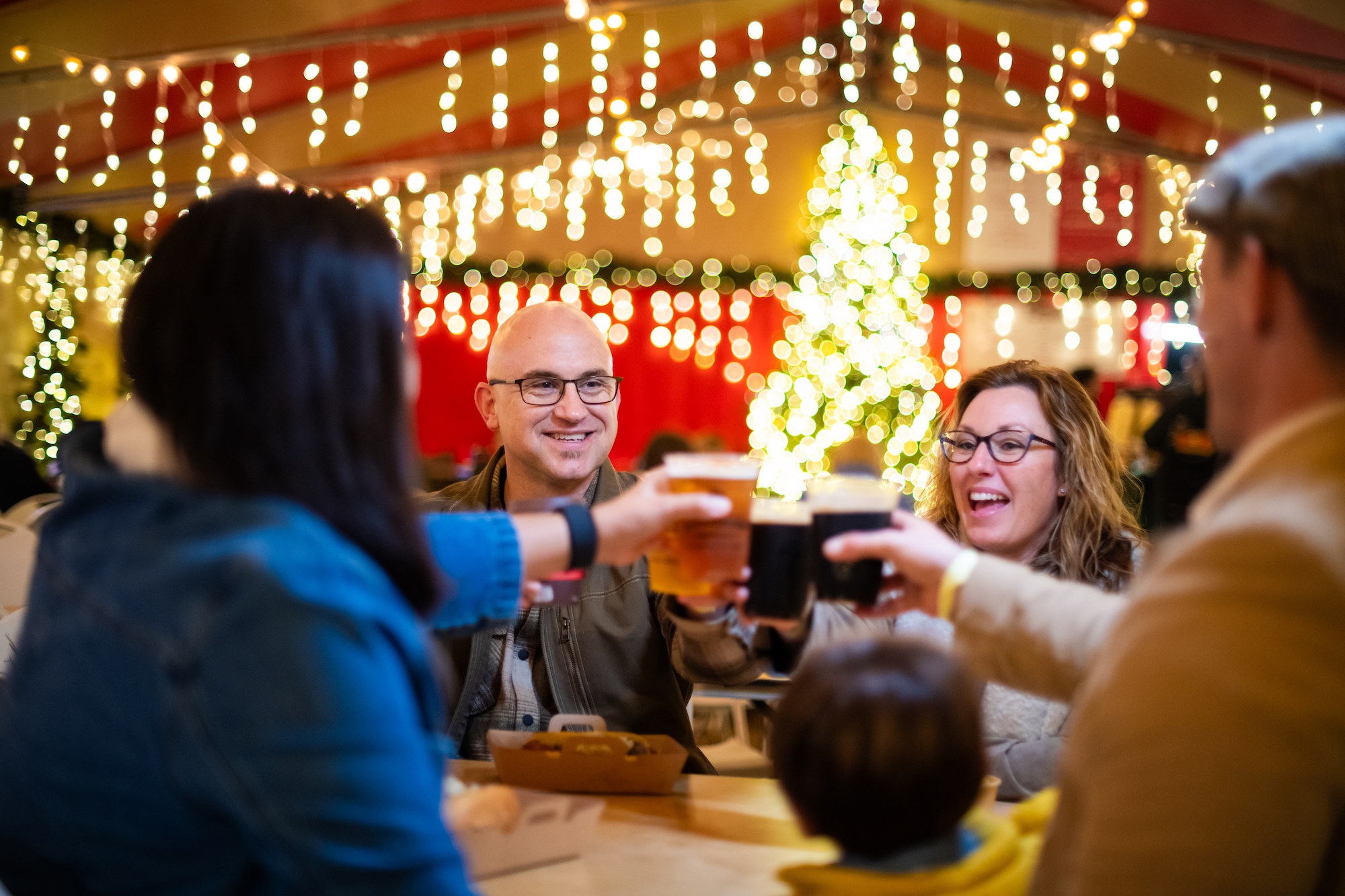 cambria-christmas-market-biergarten