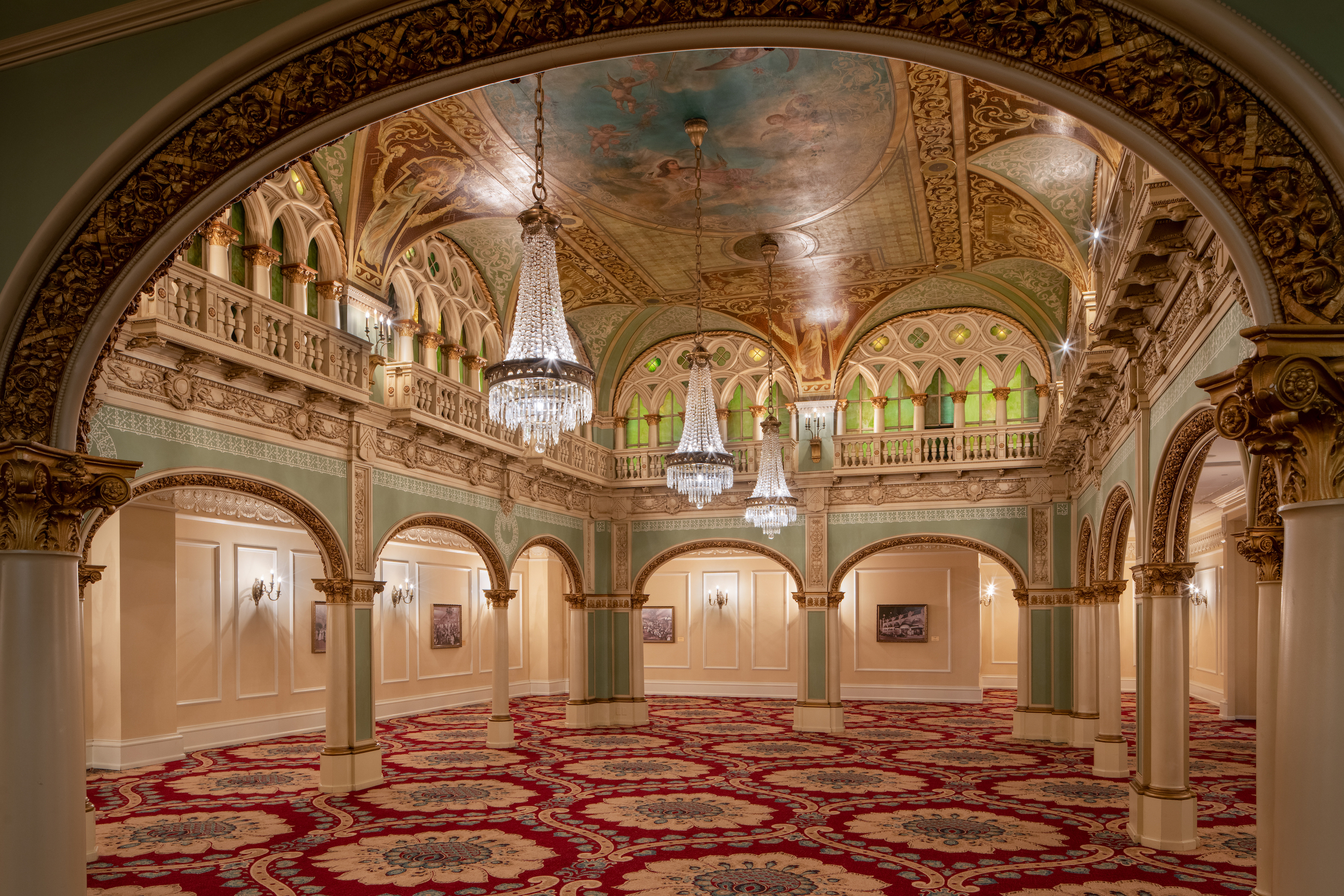hall-of-doges