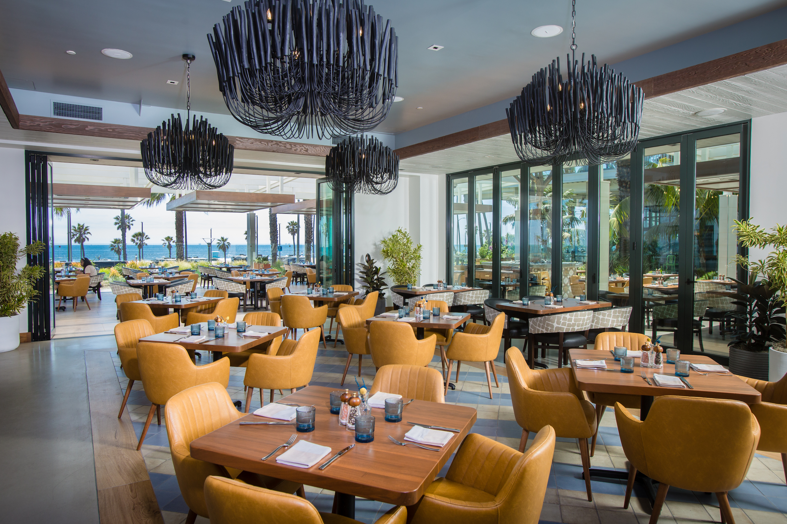 lorea-dining-room