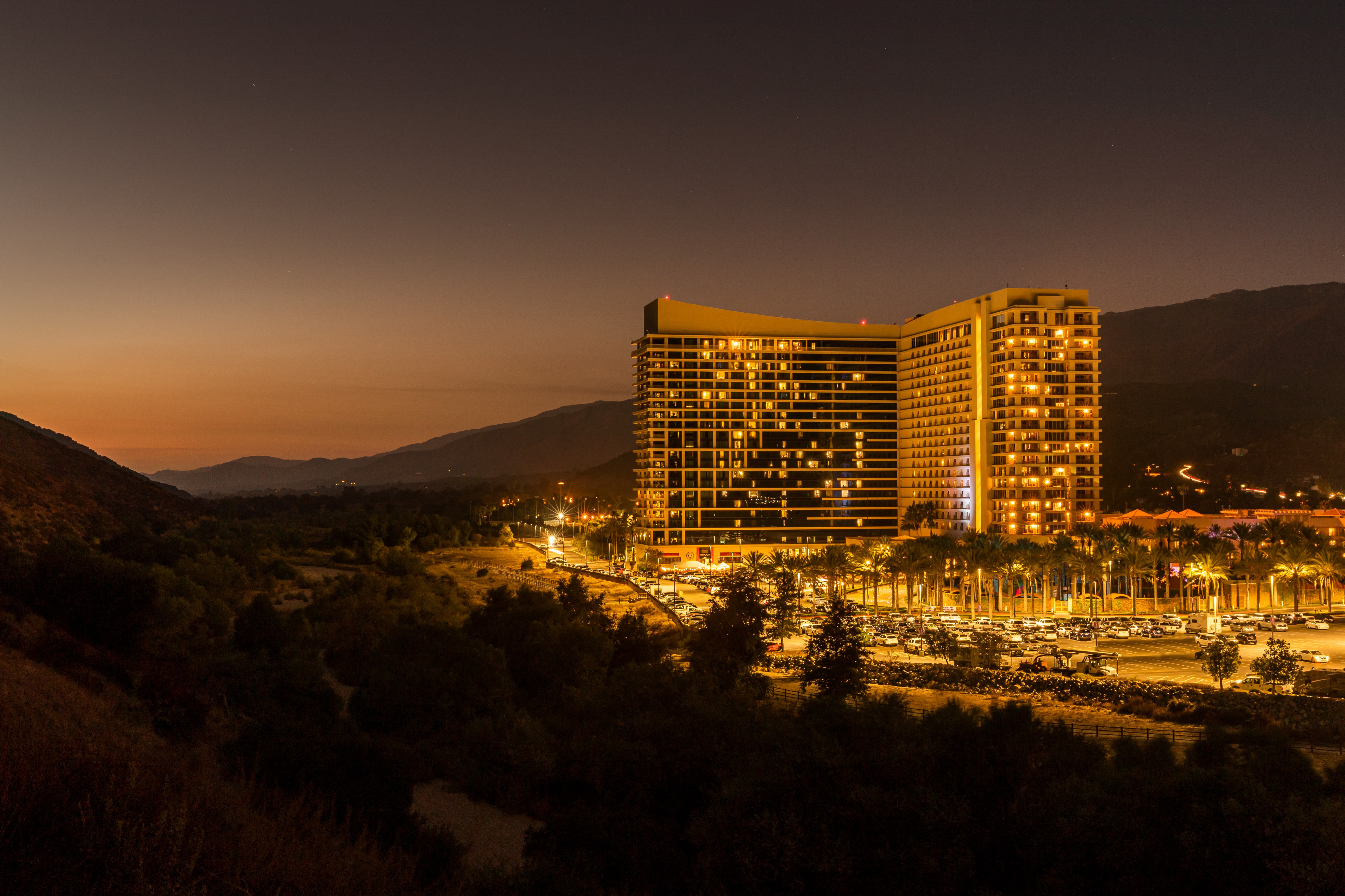 exterior-harrahs-resort-southern-california