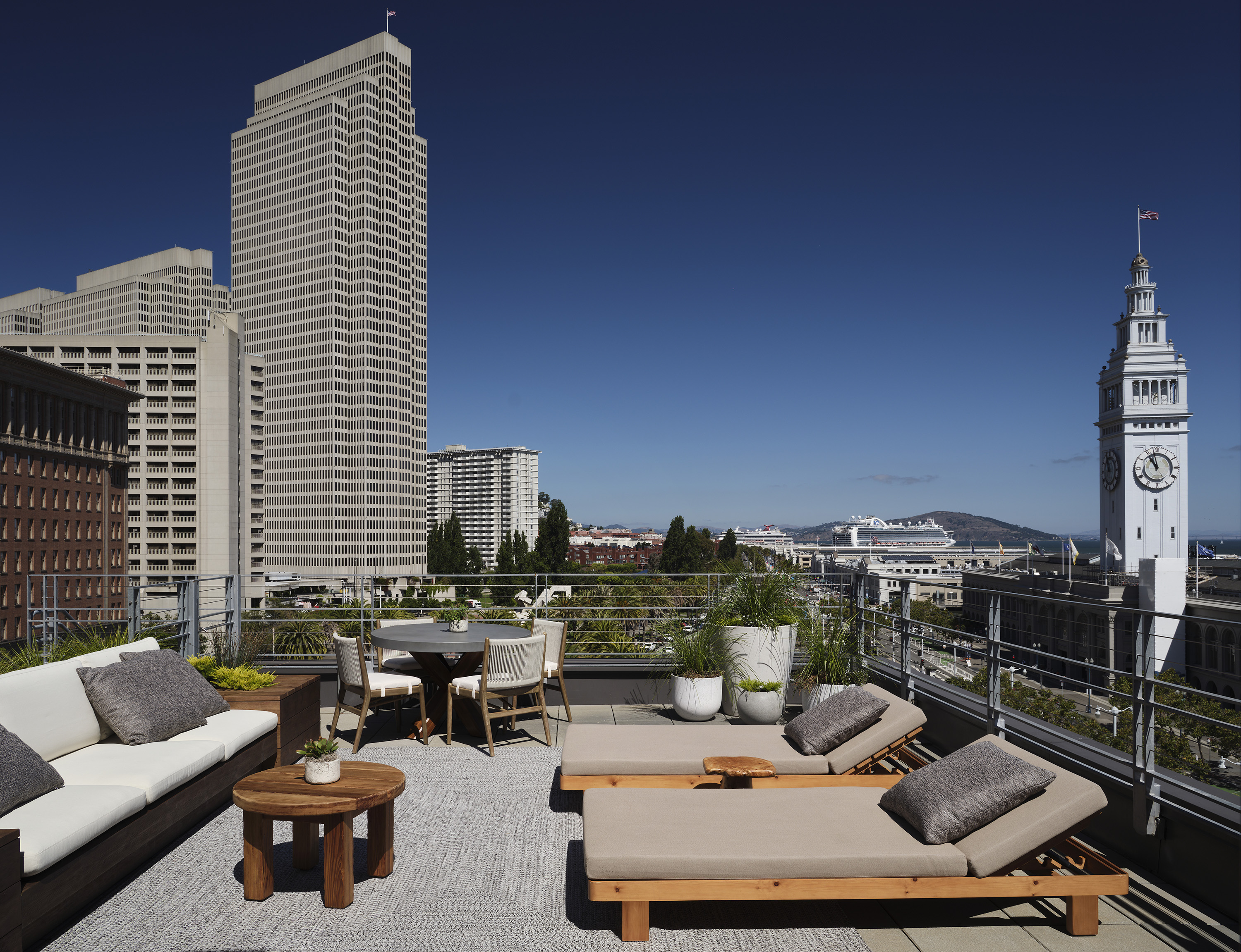 ferry-house-suite-terrace