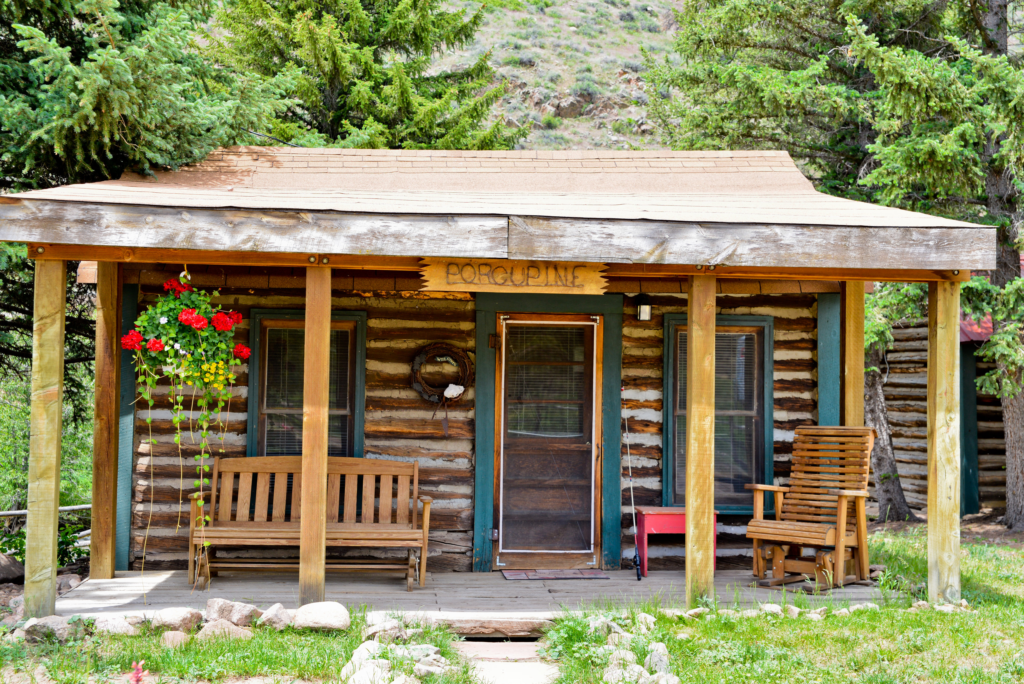log-cabin-at-cherokee-park-ranch-co