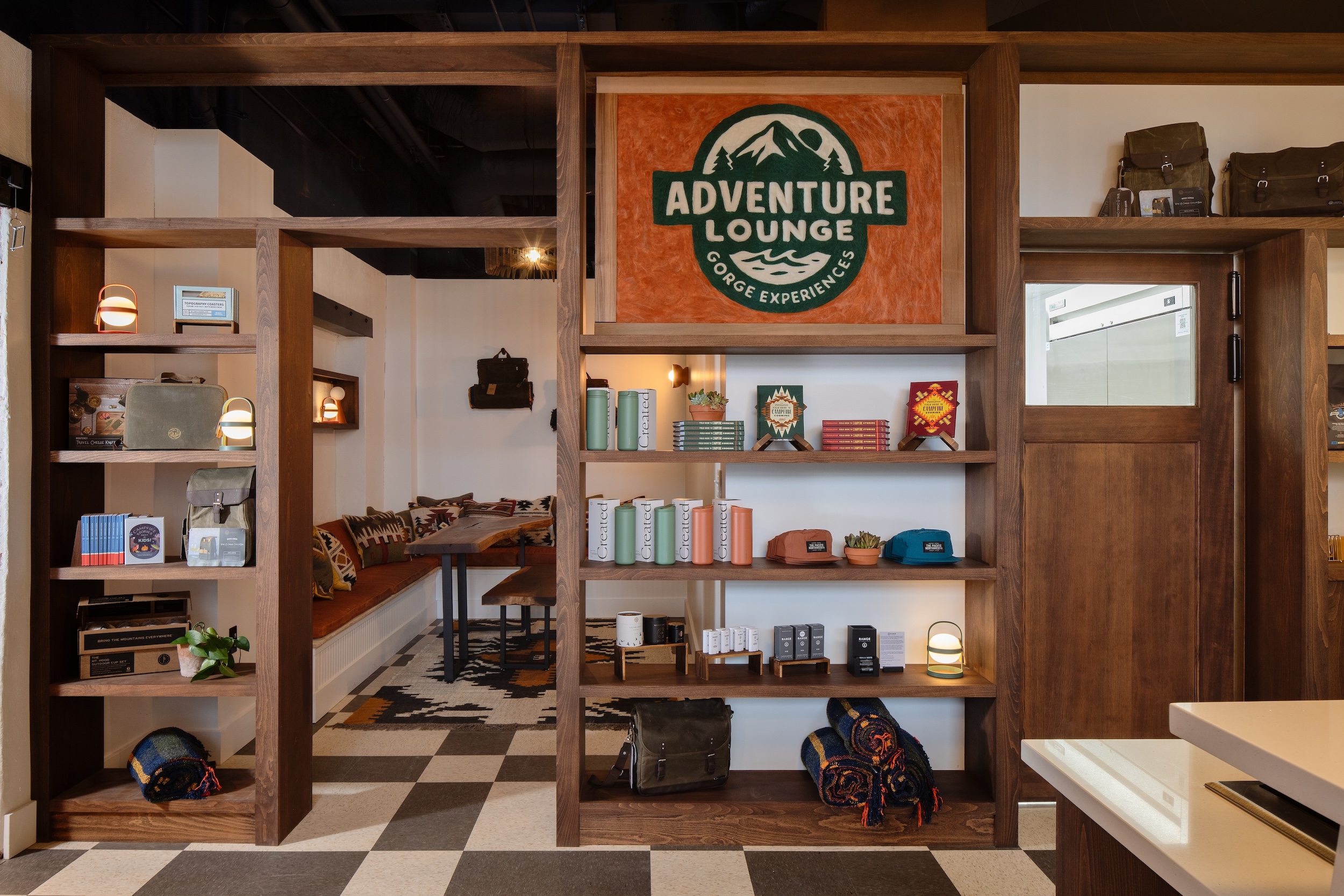 adventure-lounge