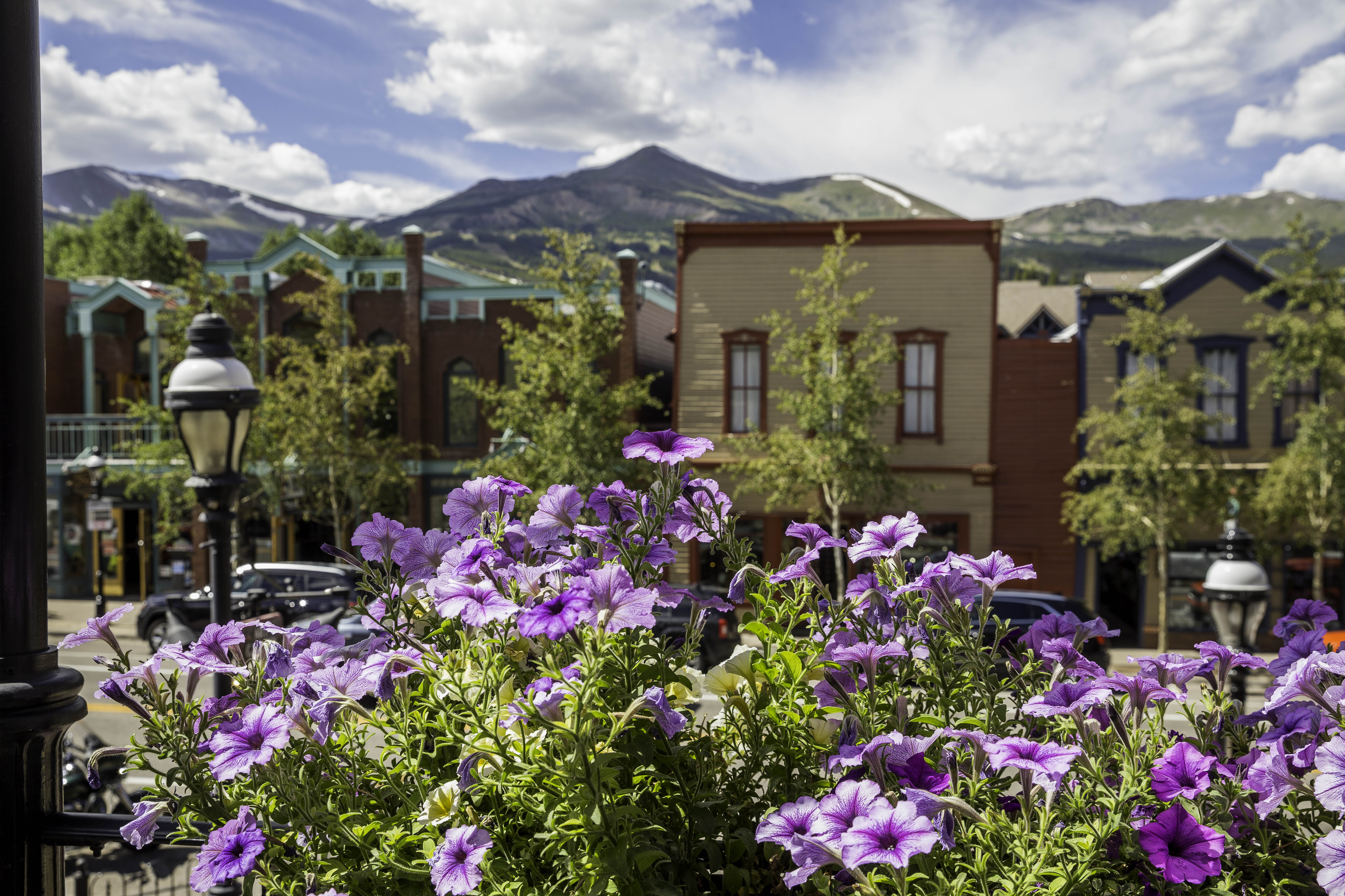 summer-in-downtown-breckenridge