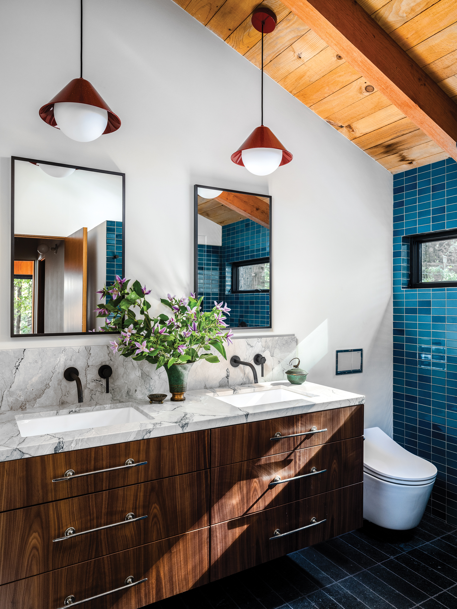 Banner Day Interiors Sea Ranch Bathroom