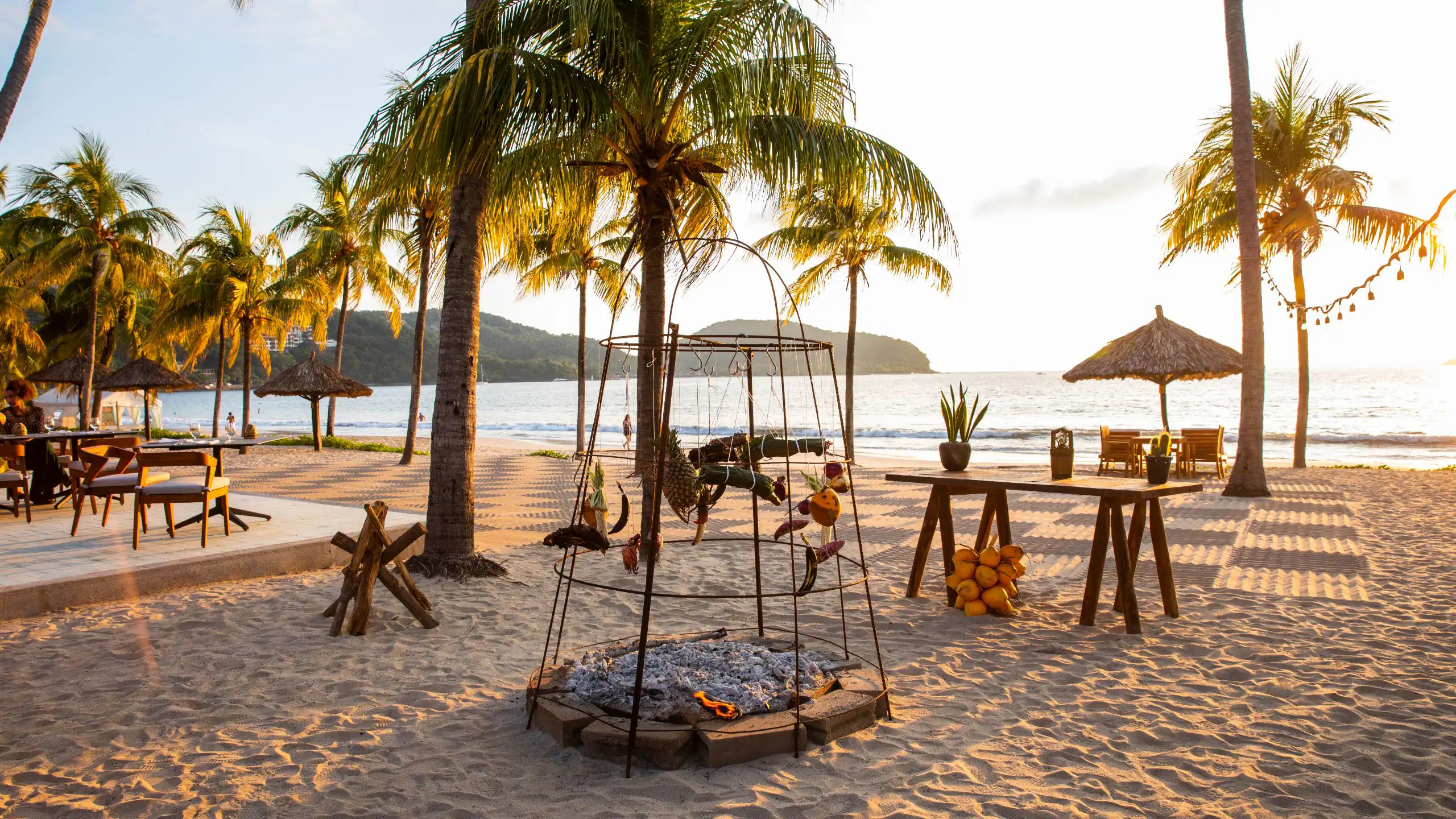 dinner-on-the-beach