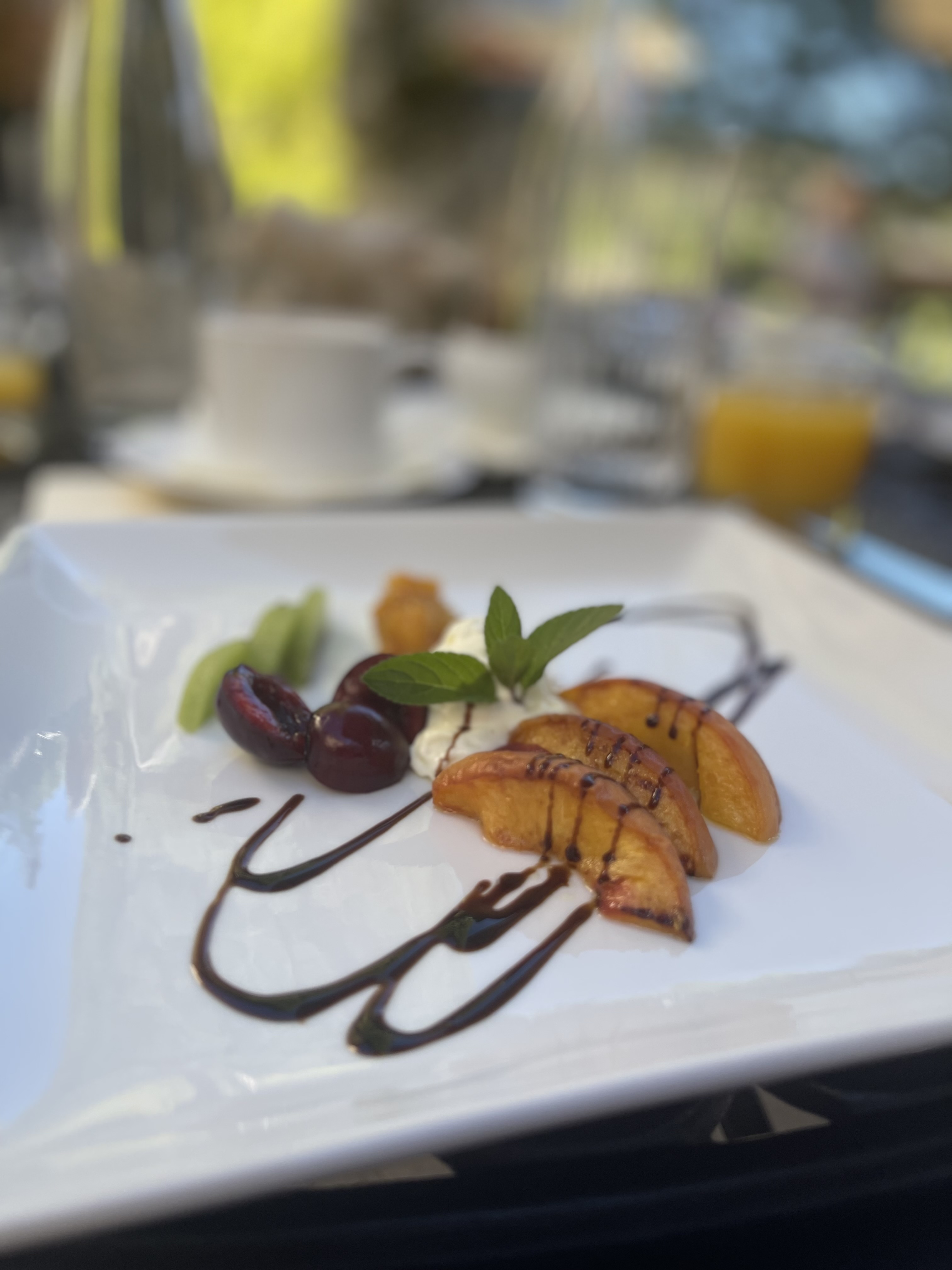 grilled-peaches-grapes-and-balsamic-syrup