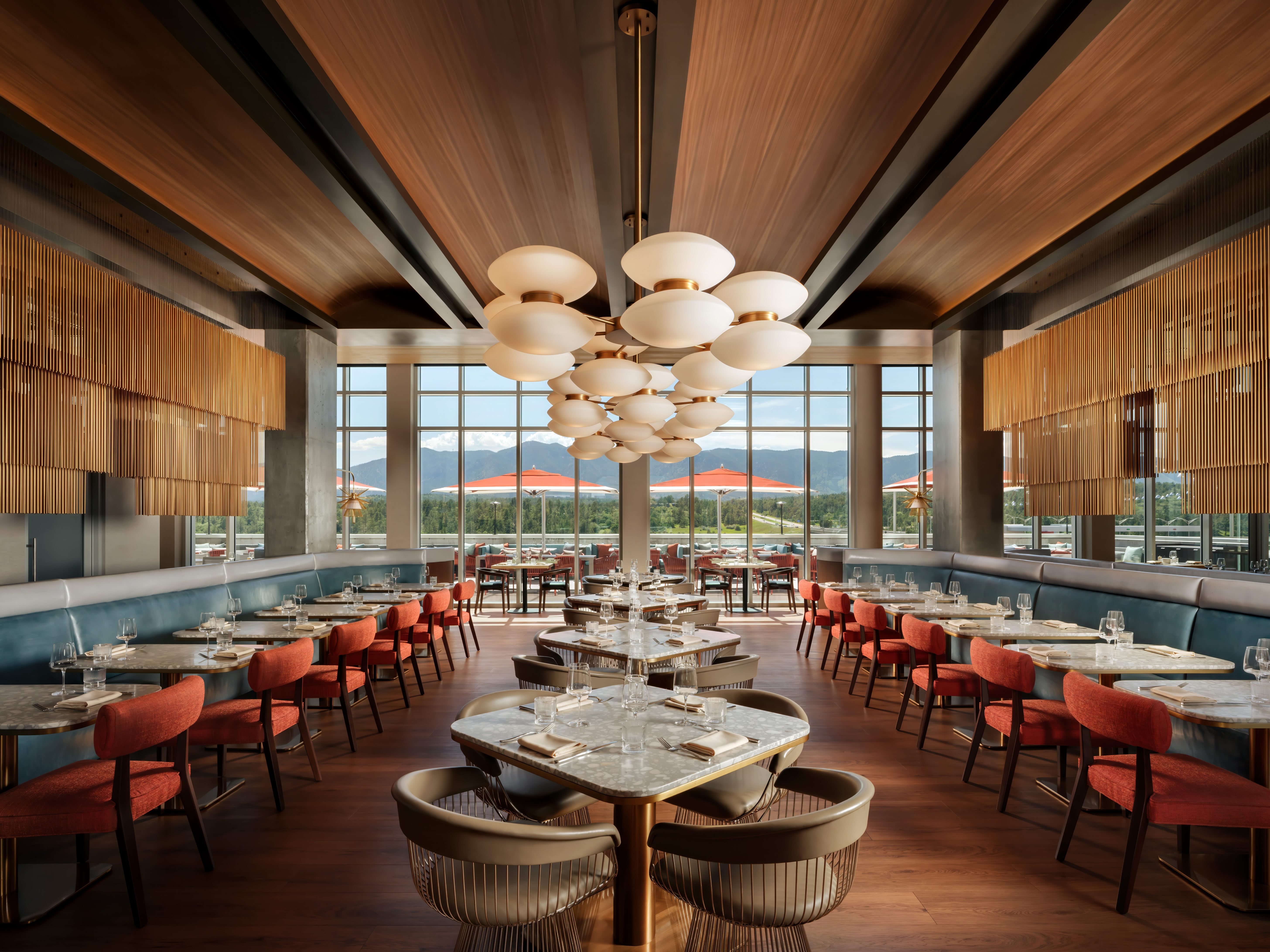 pamelas-restaurant-at-hotel-polaris