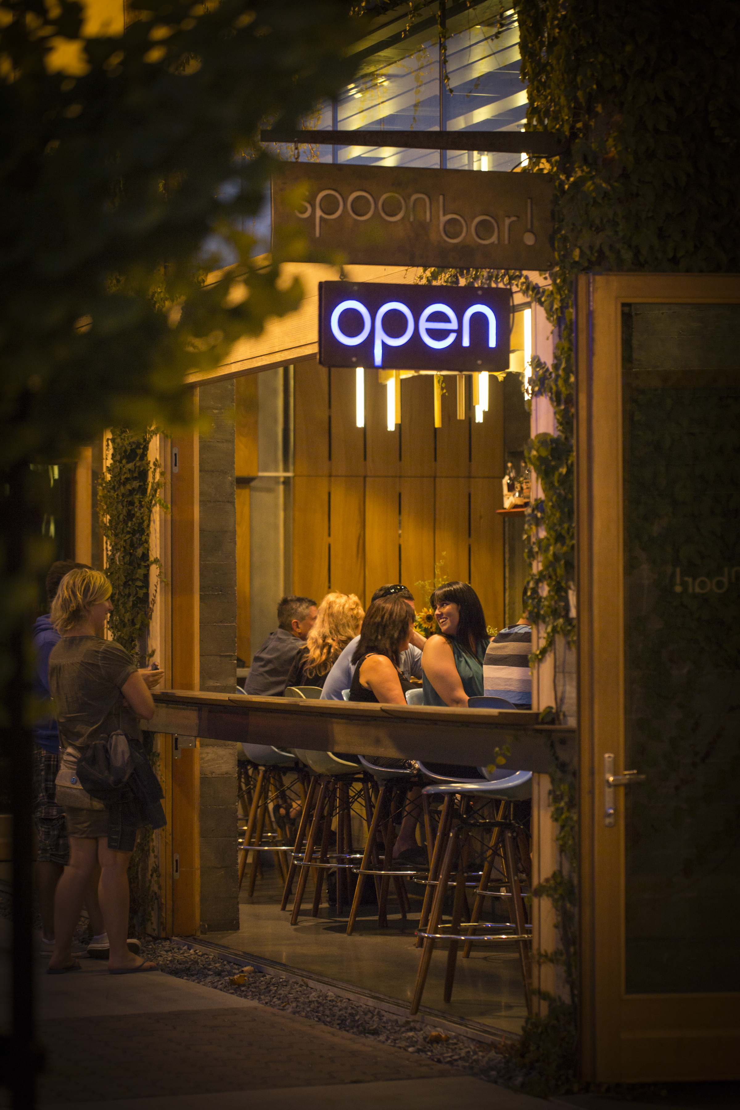 spoonbar-outdoor-seating