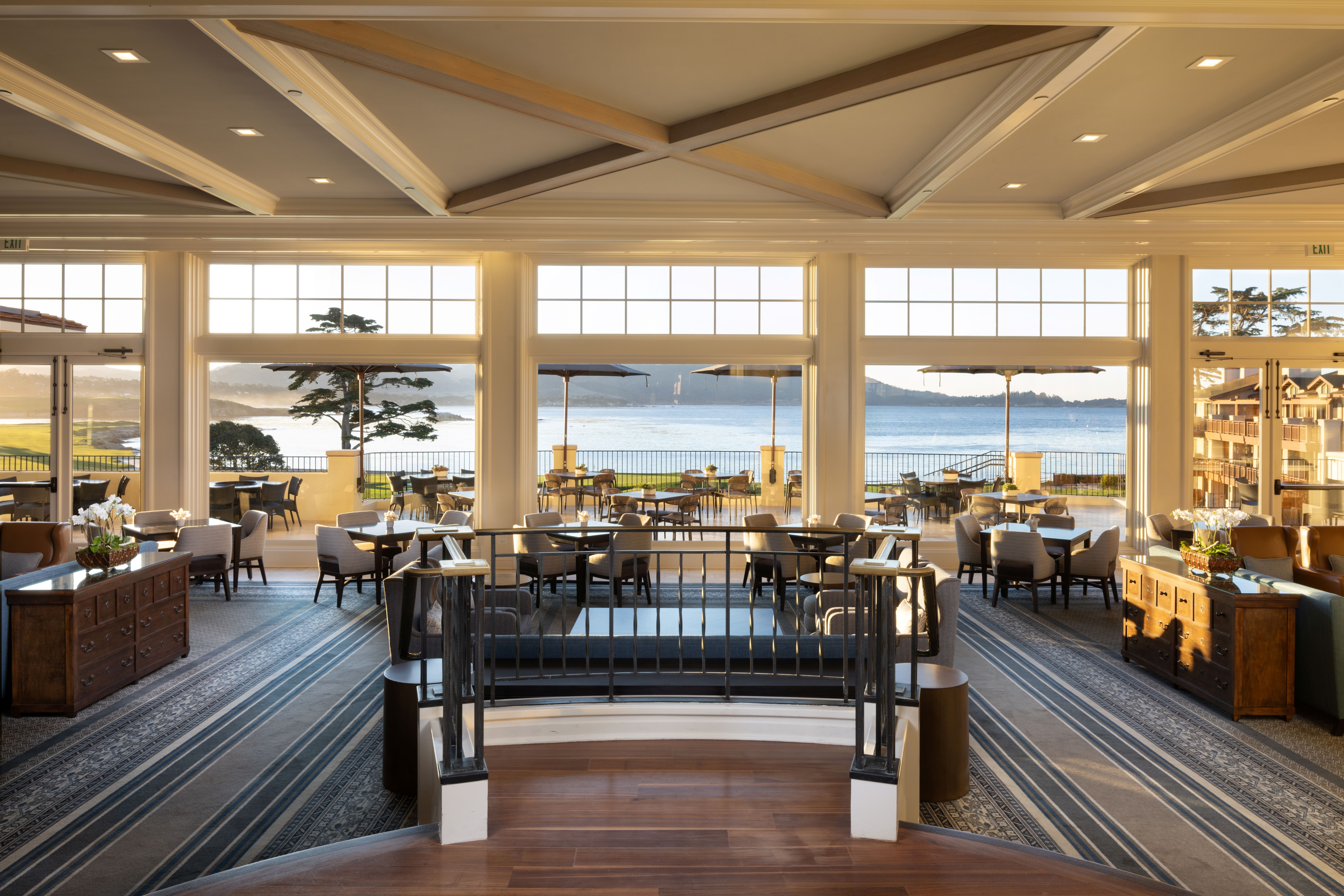 the-lodge-at-pebble-beach-terrace-lounge