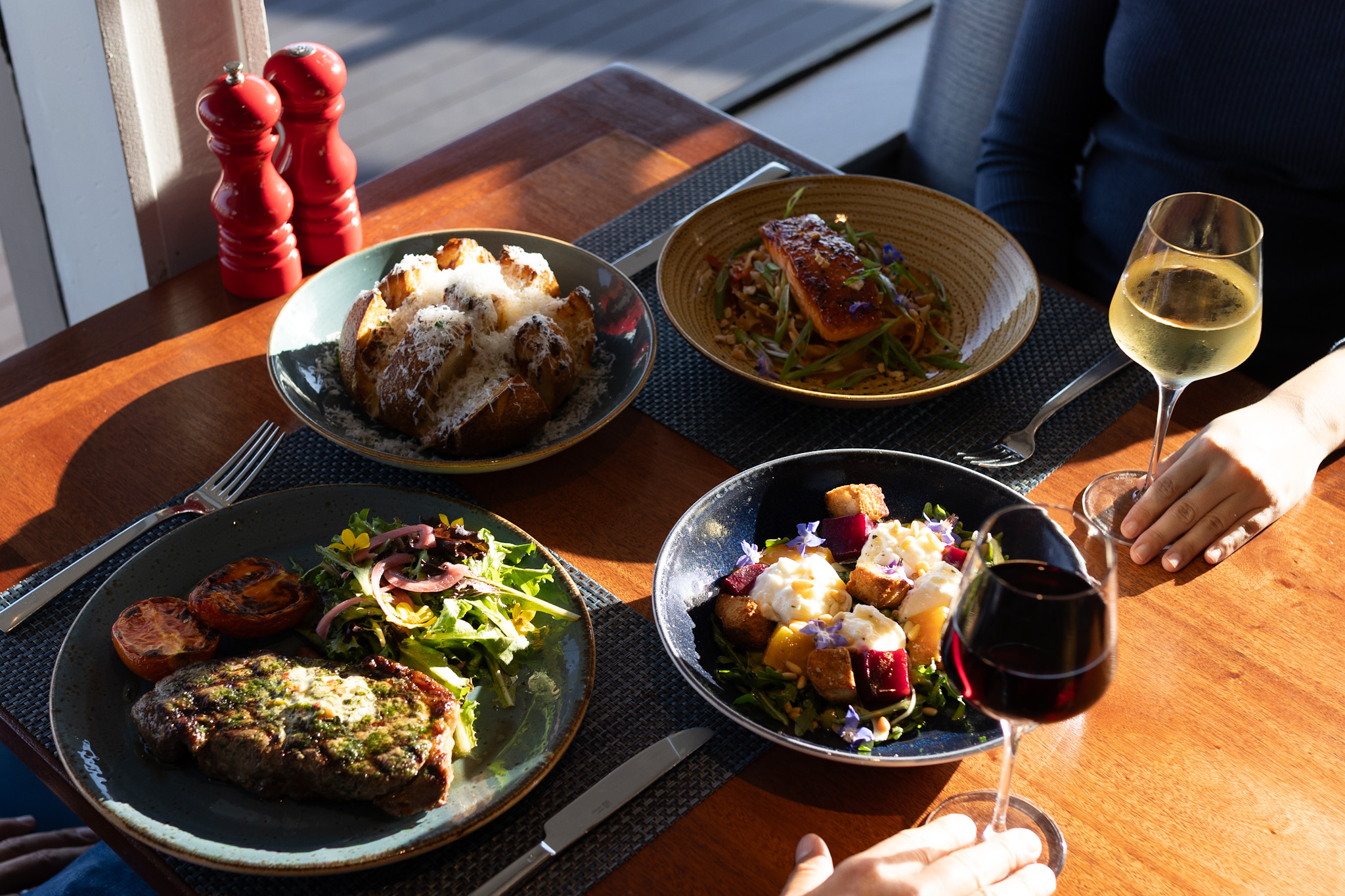 red-marlin-food-and-drinks