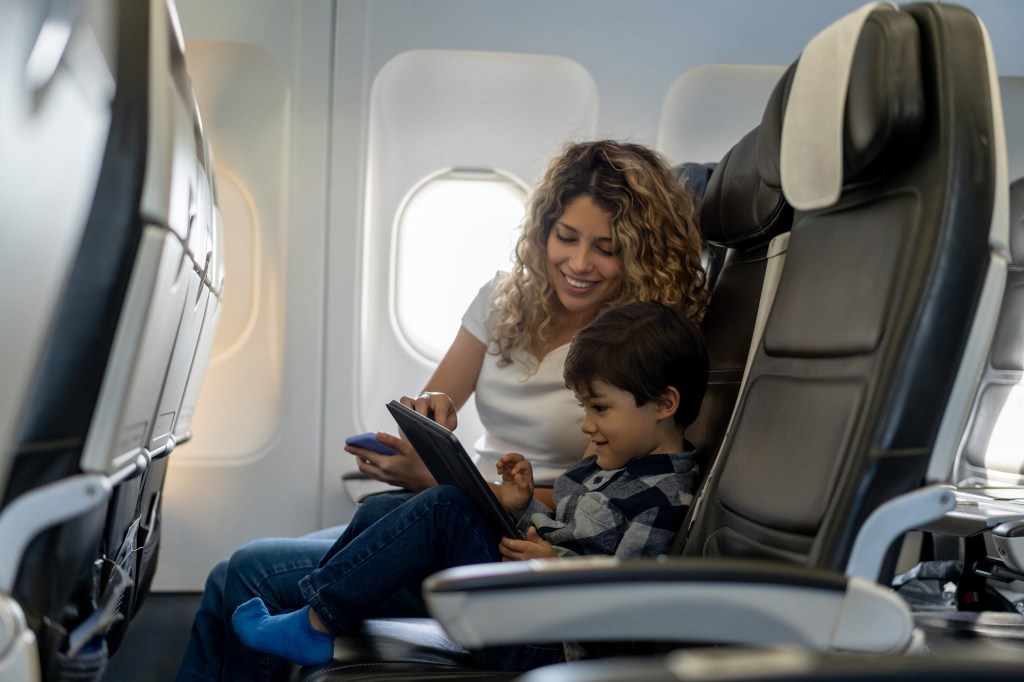 Flying Airplane iPad Kids