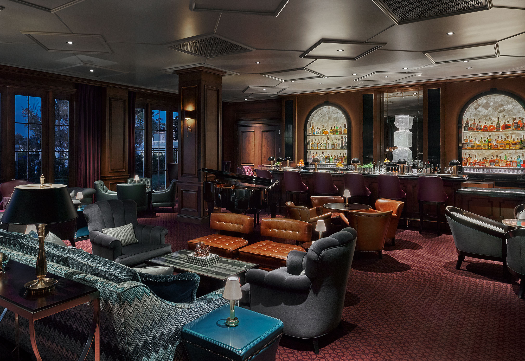 the-manor-bar
