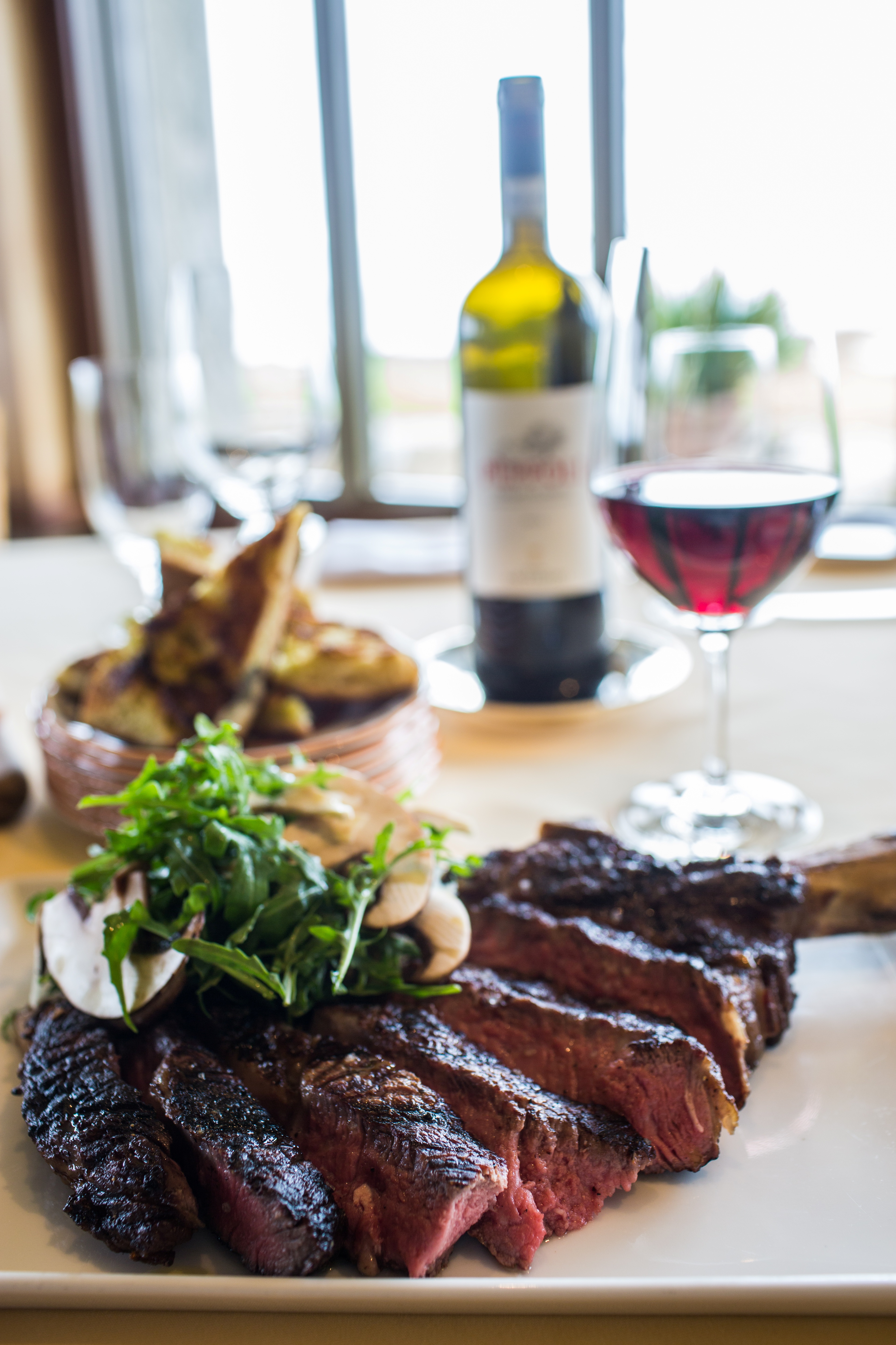 grilled-tomahawk-steak