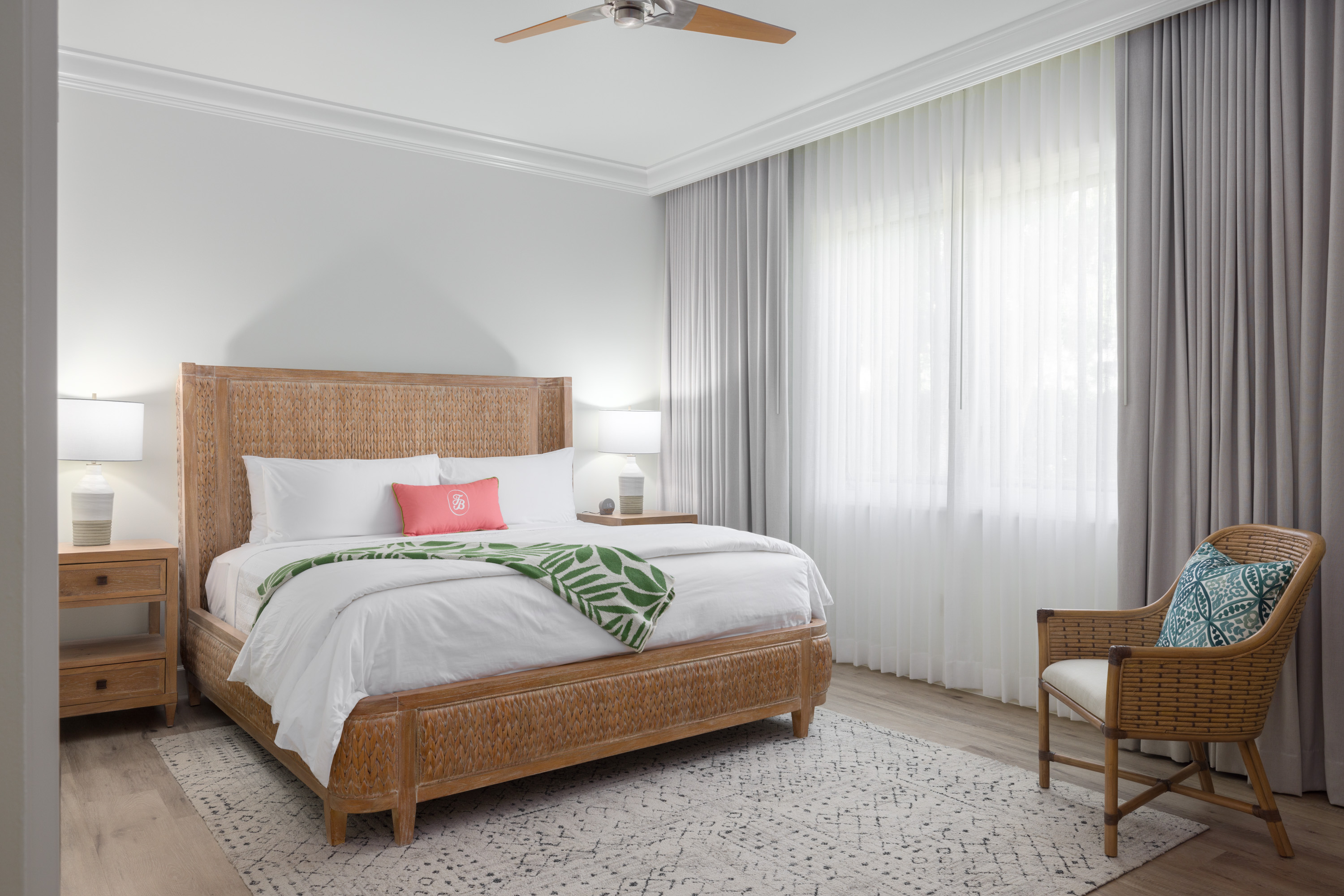 palms-suite-bedroom