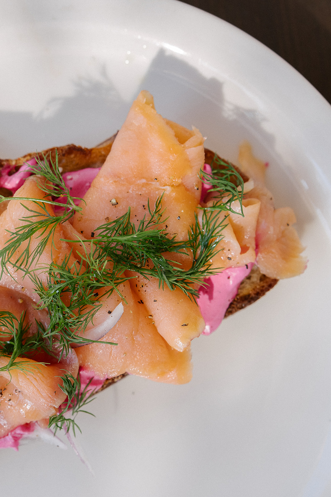smoked-salmon-tartine