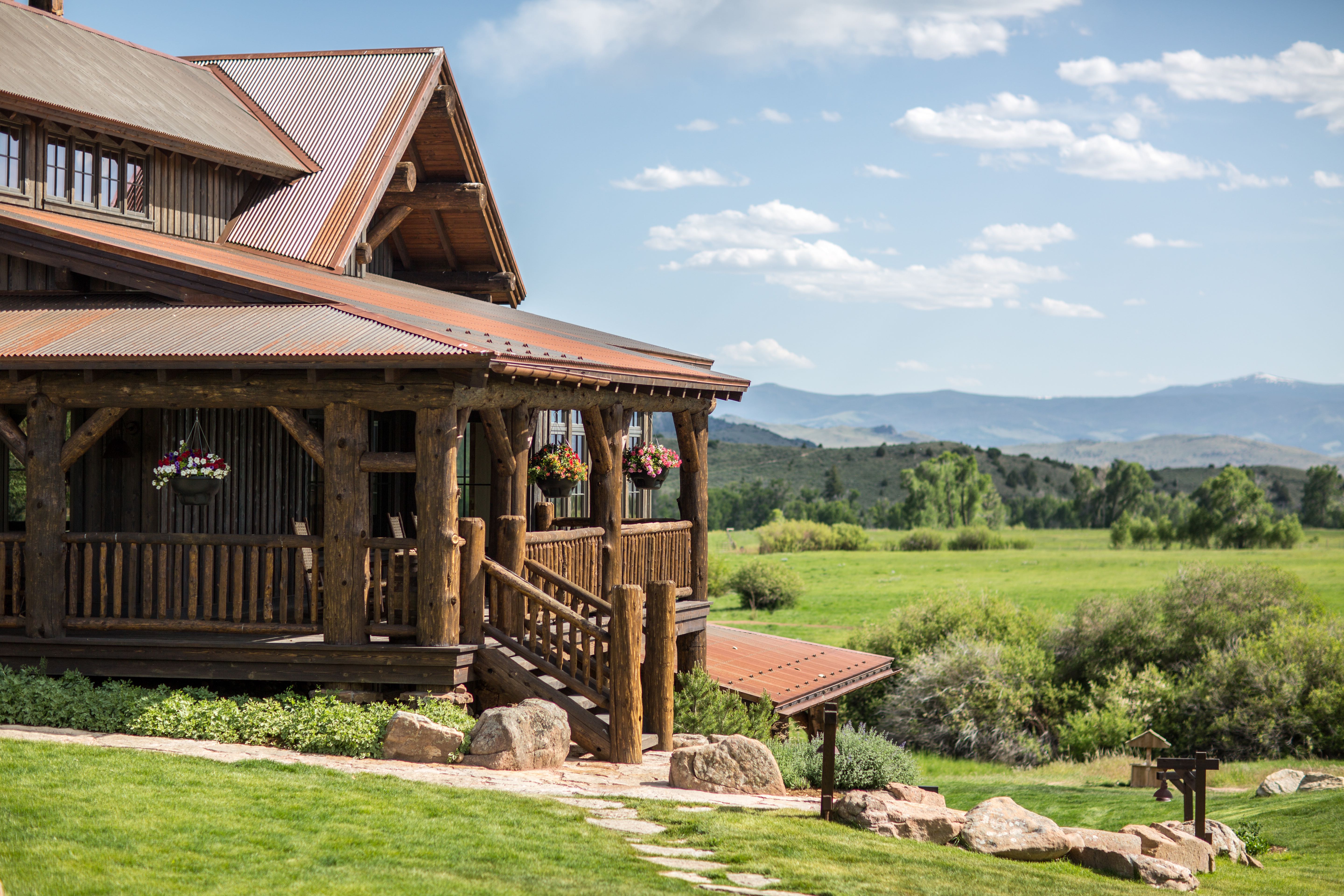 trailhead-lodge