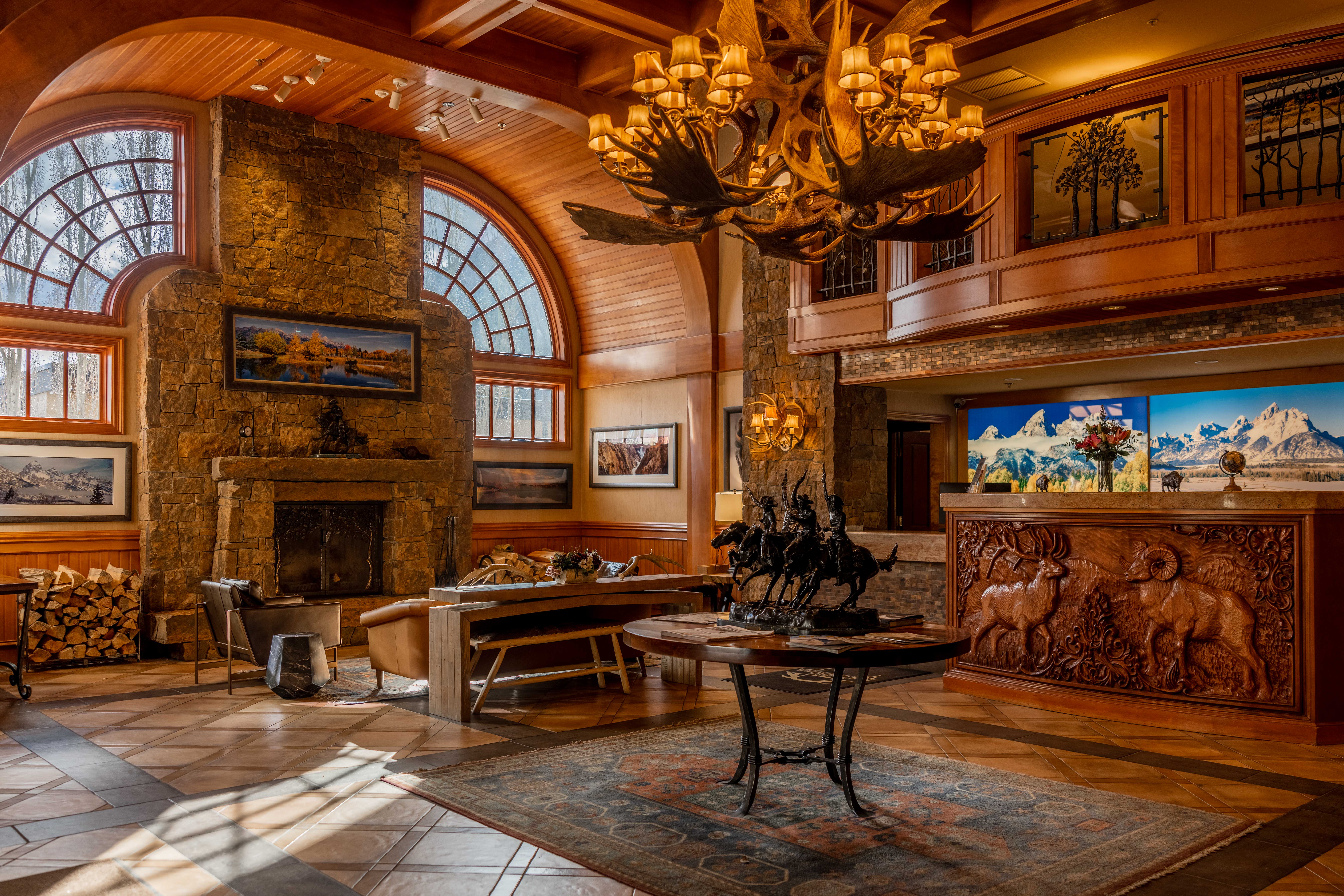 wyoming-inn-lobby