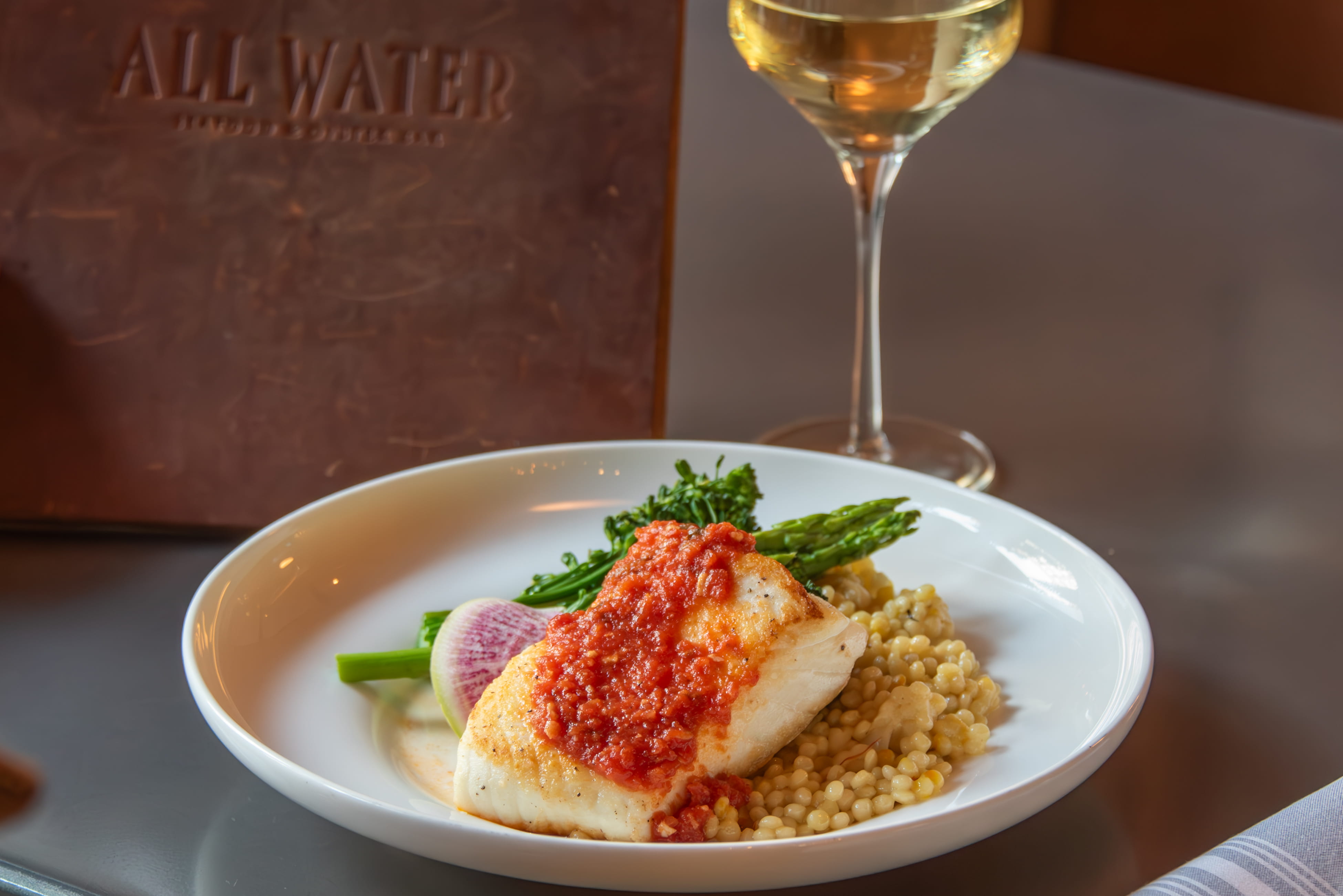 all-water-seafood-oyster-bar-at-hotel-1000