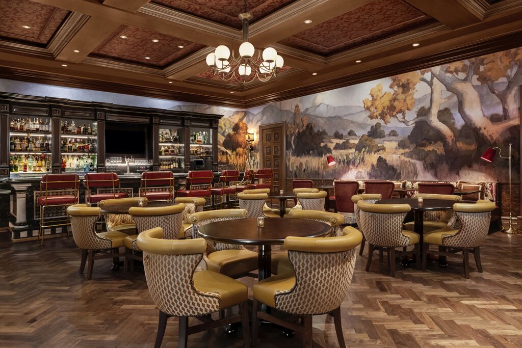 lobby-bar