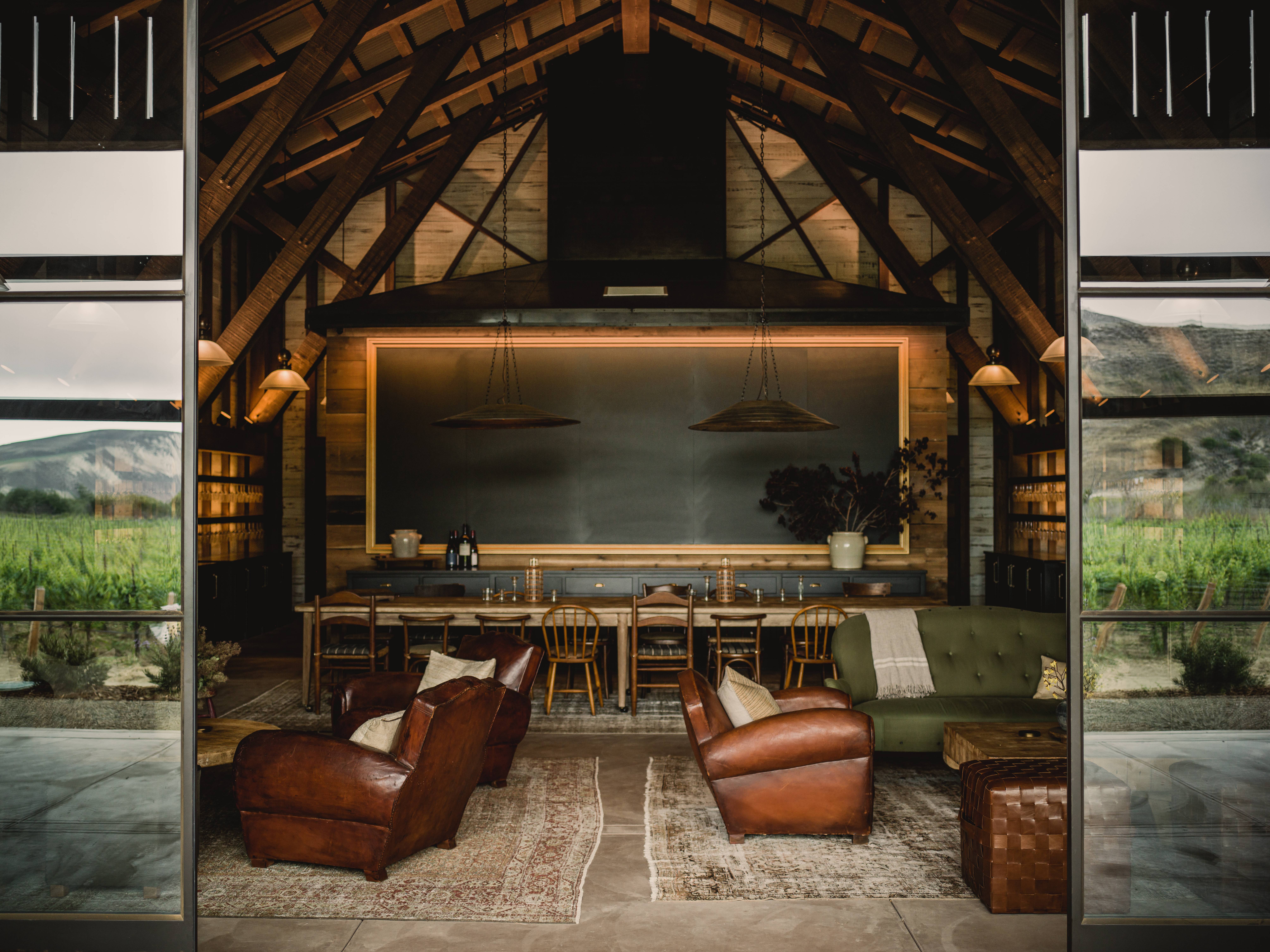 interior-of-the-barn-at-the-hilt-estate