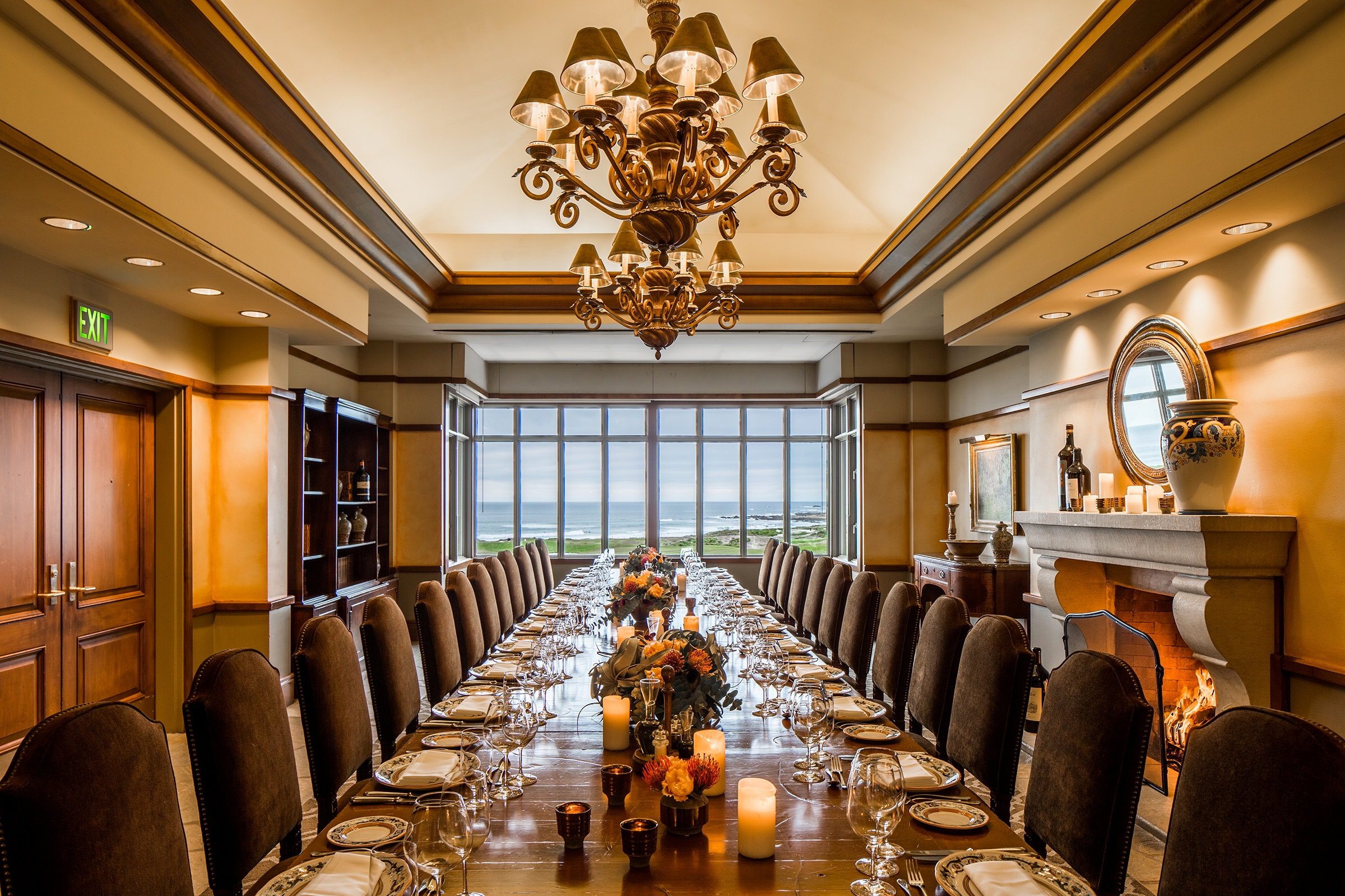the-tuscan-room-group-dining