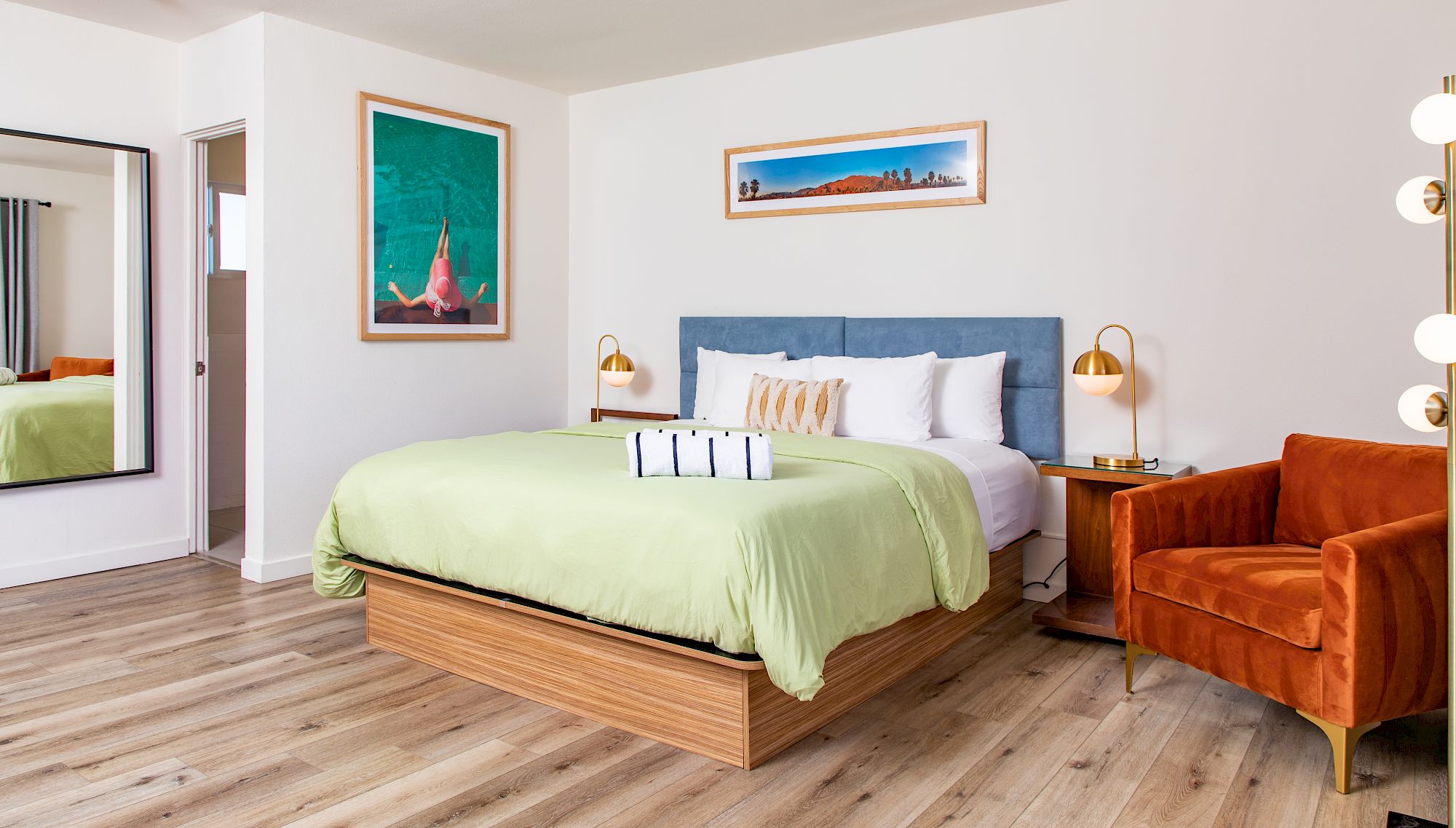 vintage-modern-king-room