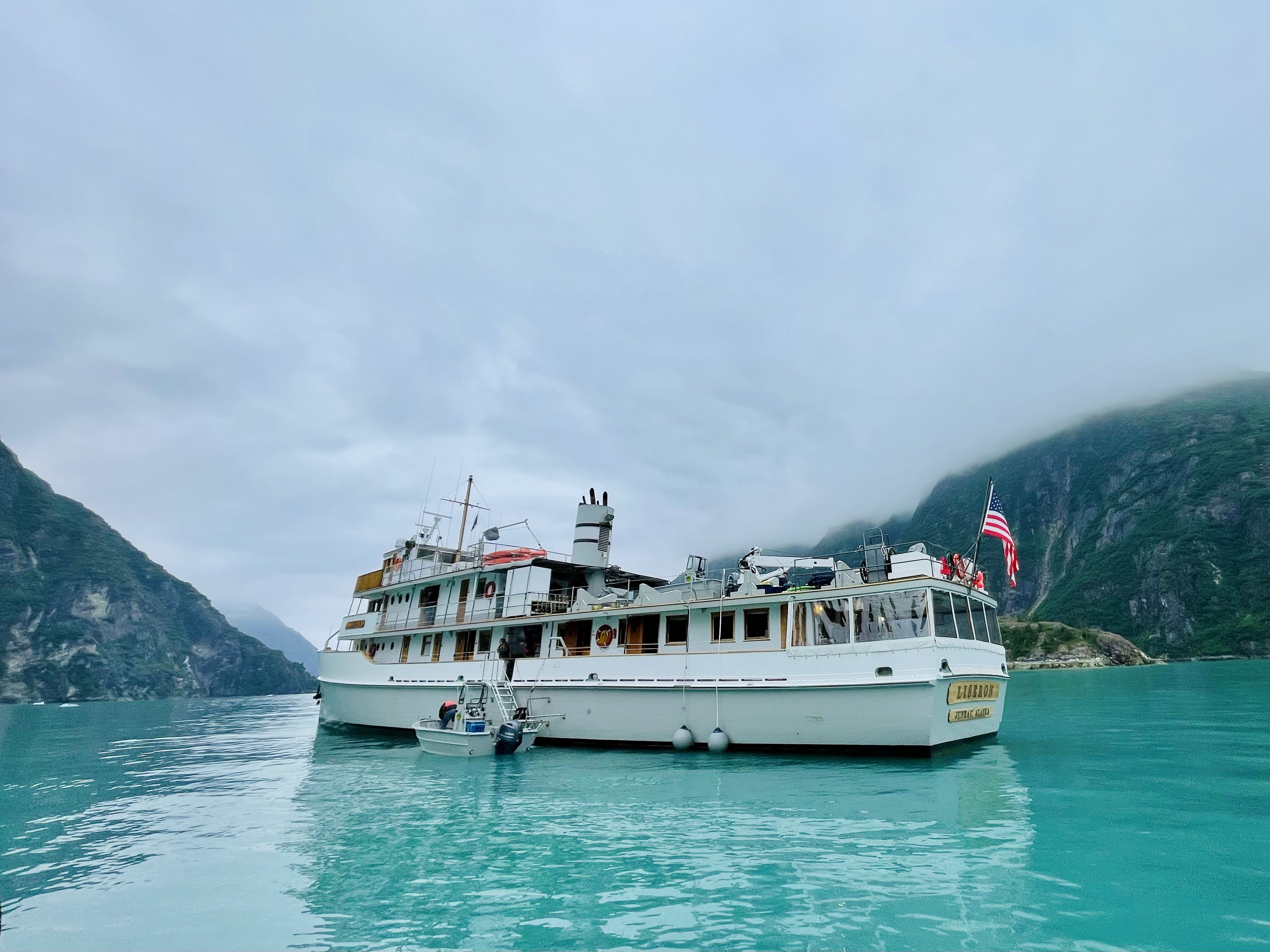 glacier-day-check-out-that-glacial-silt-water