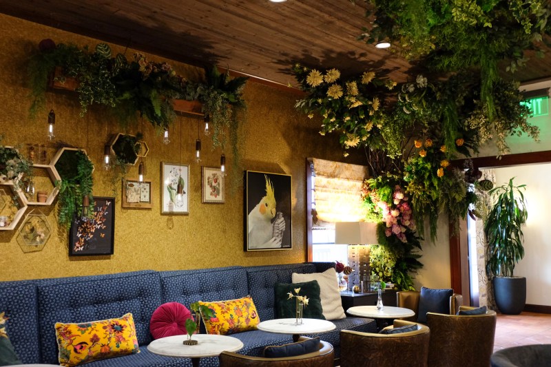 Estancia La Jolla Hotel and Spa – The Remedy Lounge