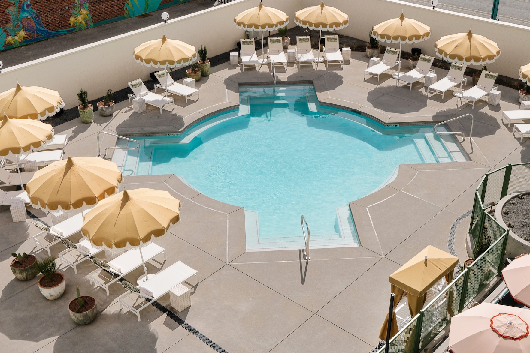 the-outdoor-pool-at-arrive-albuquerque