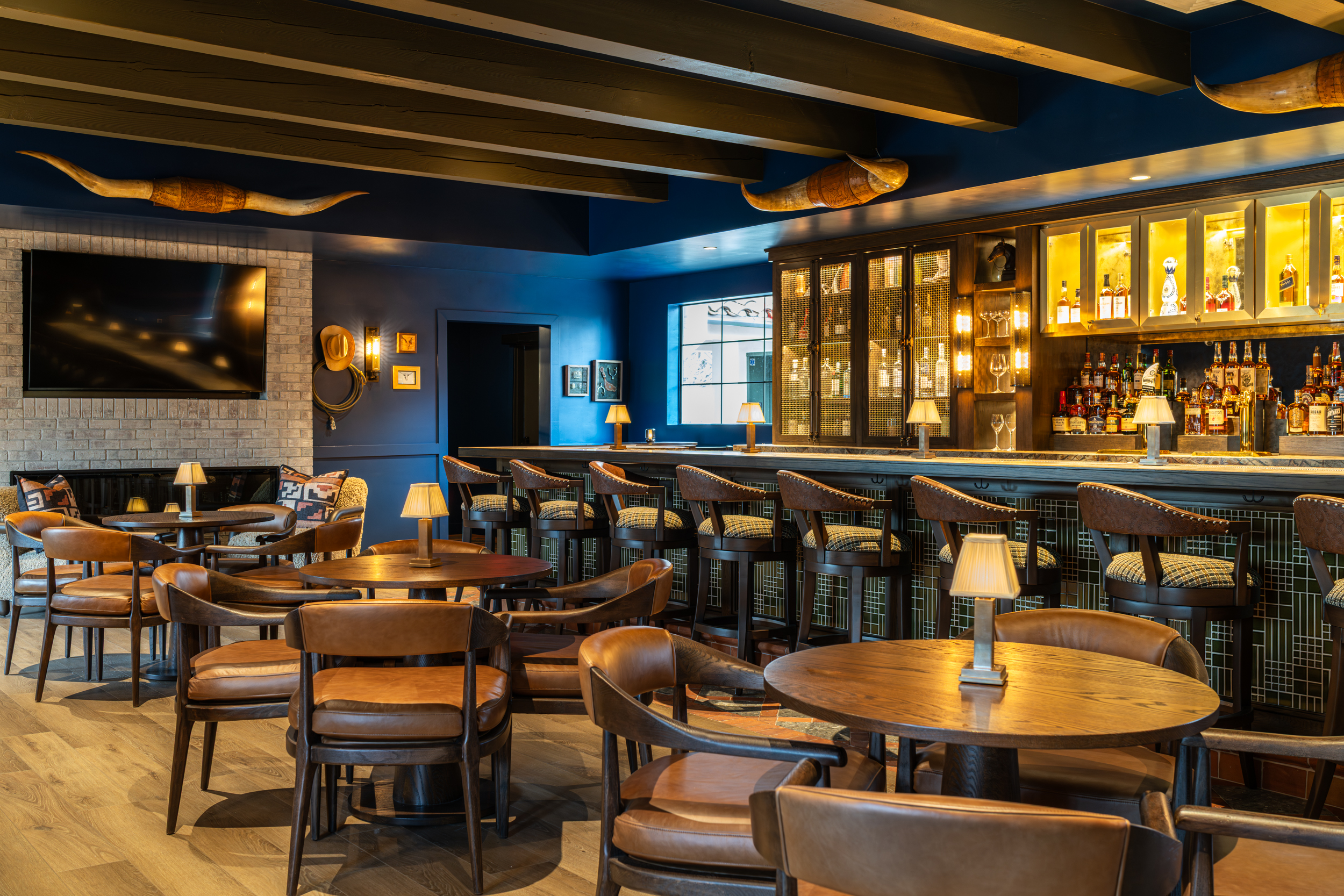 cattlemens-bar-at-paso-robles-inn