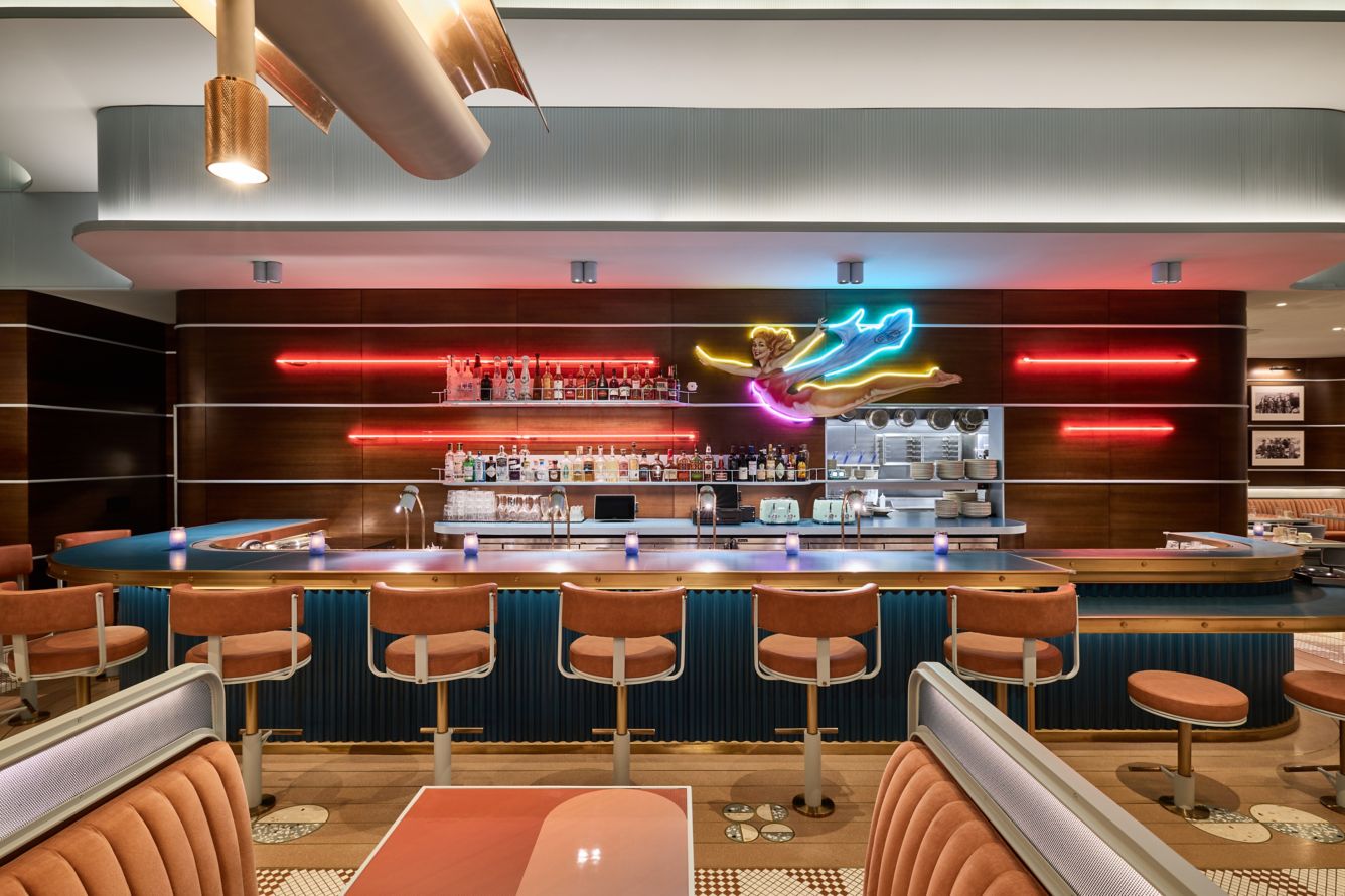 f-sixteen-american-diner
