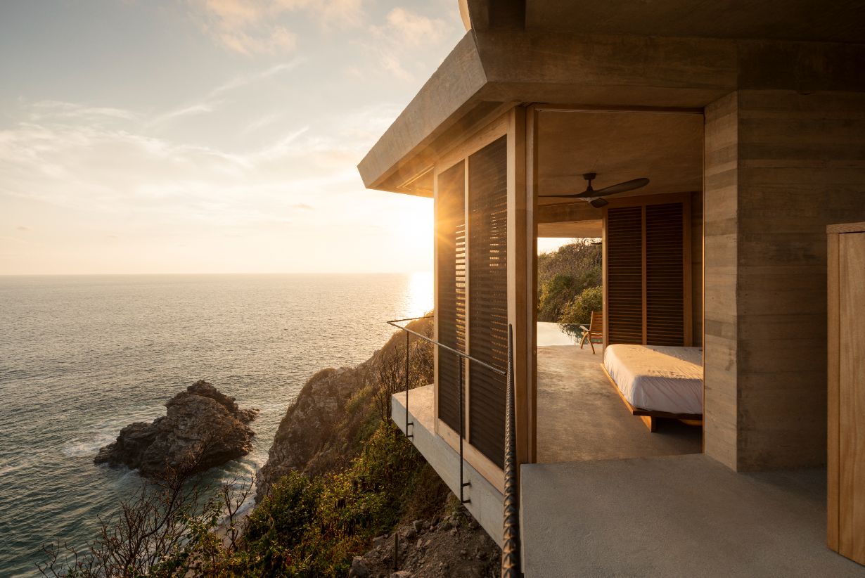 guest-room-at-la-valise-mazunte