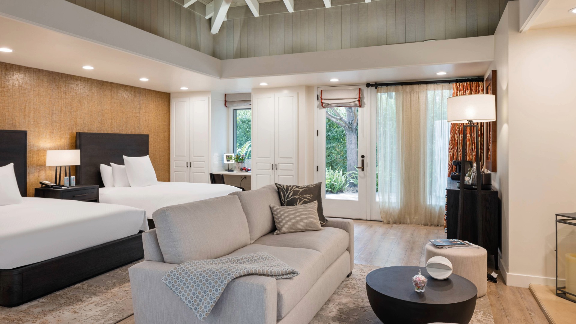villa-queen-at-the-quail