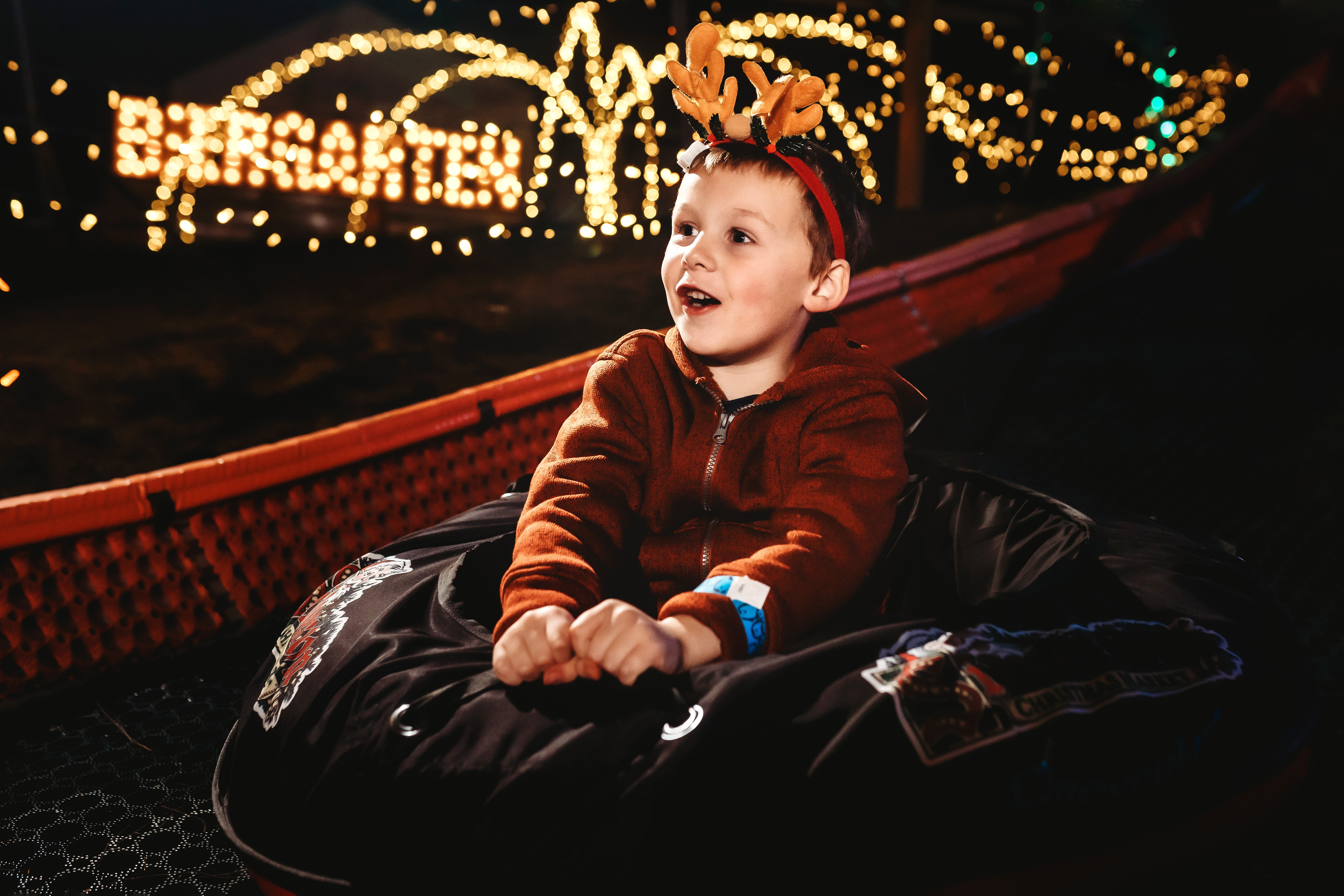 silverton-christmas-market-snowless-tubing