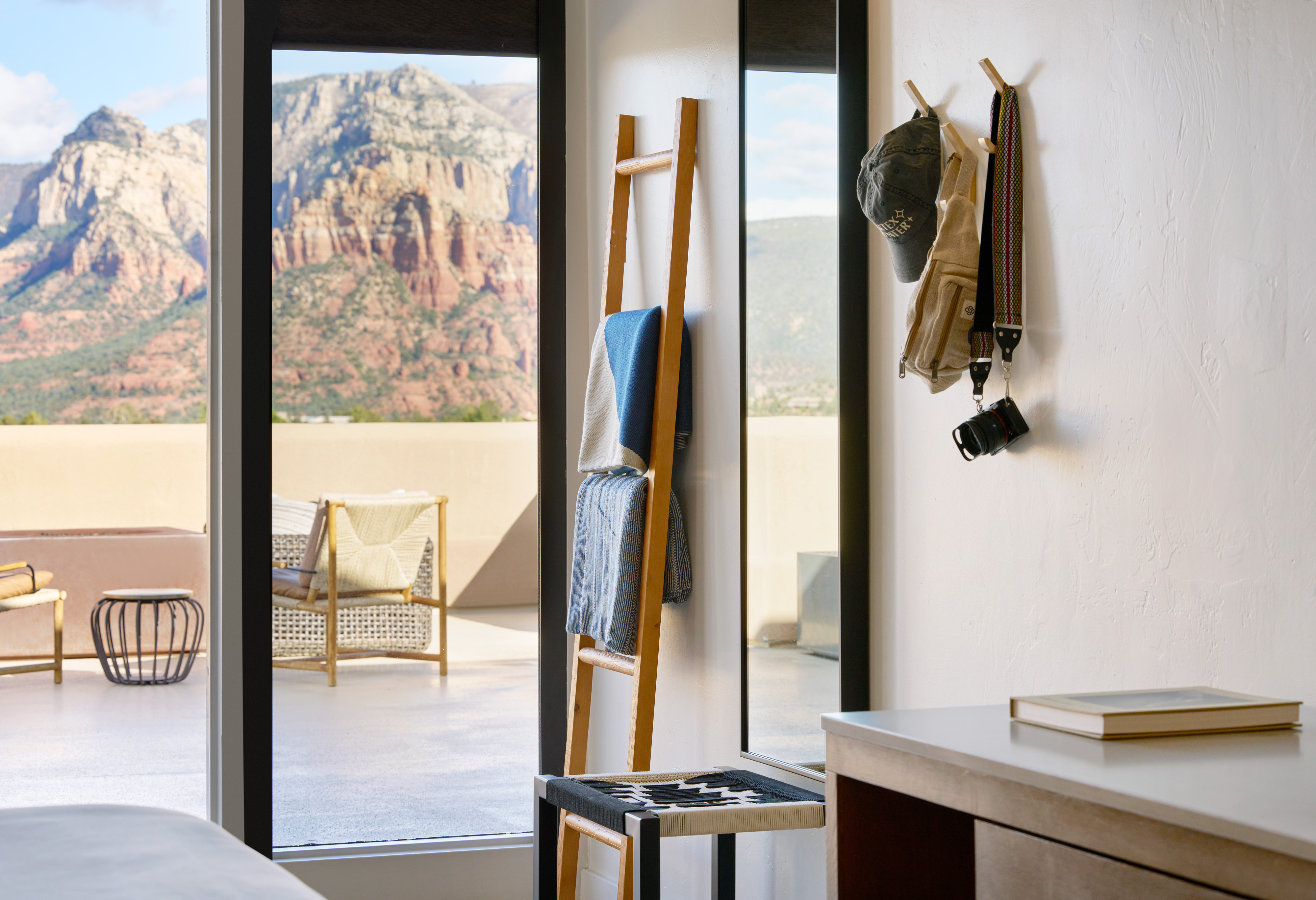 sky-rock-sedona-guestroom-details
