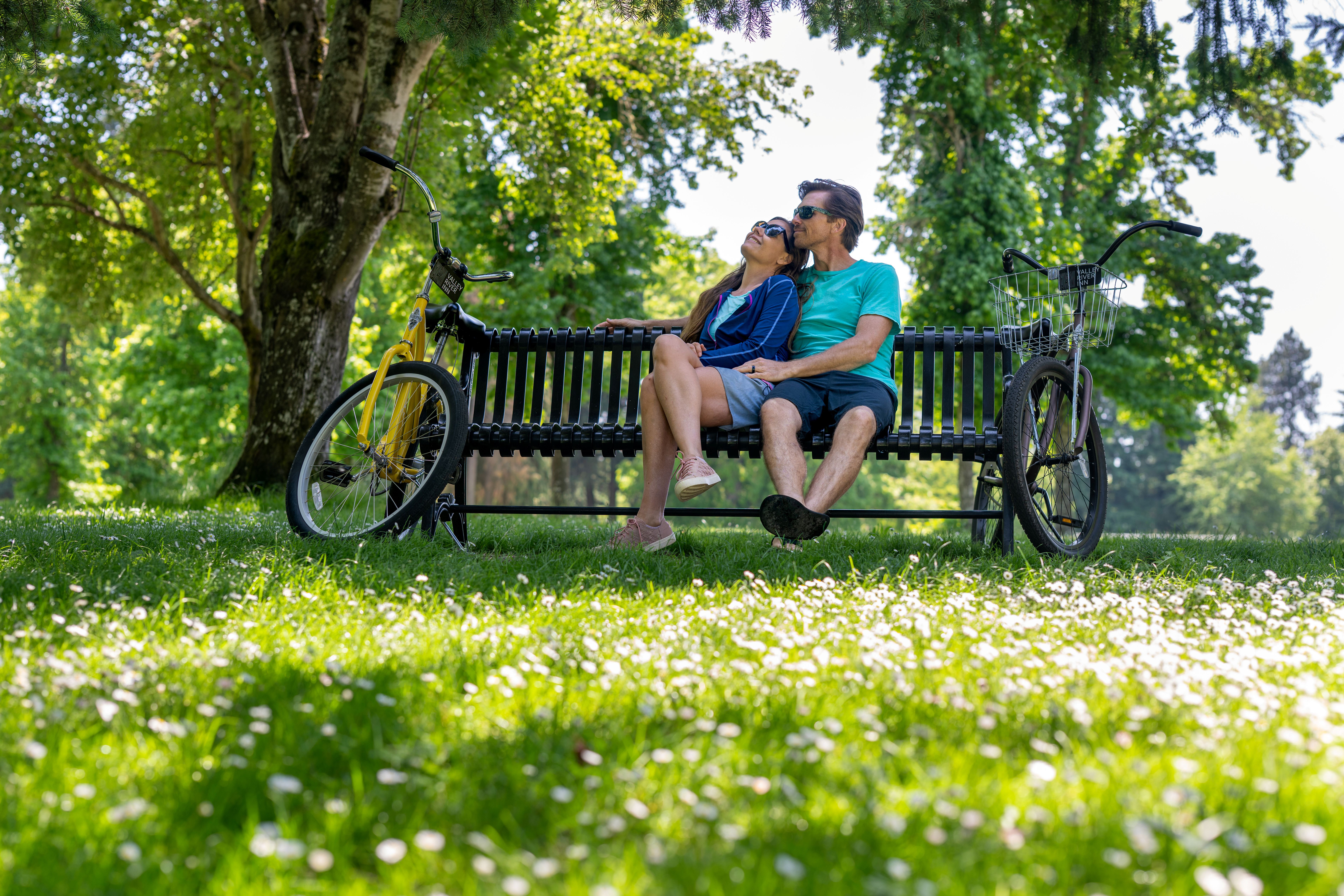 complimentary-bikes-let-guests-explore-the-extensive-riverside-trail-system-outside-our-doors