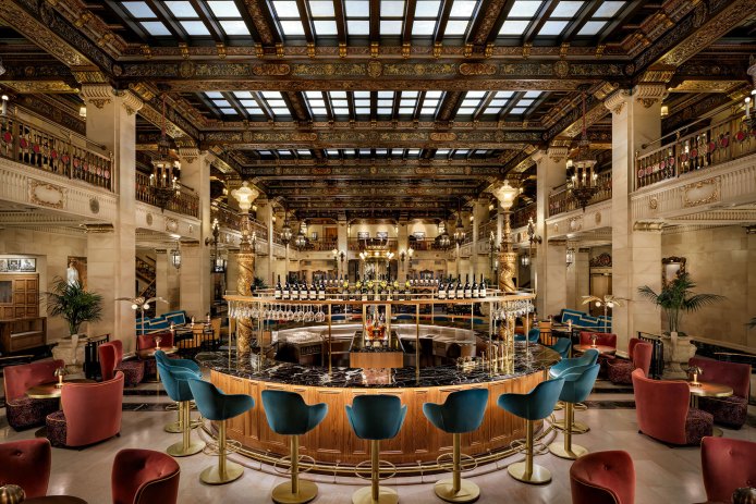 Lobby Bar Davenport Hotel