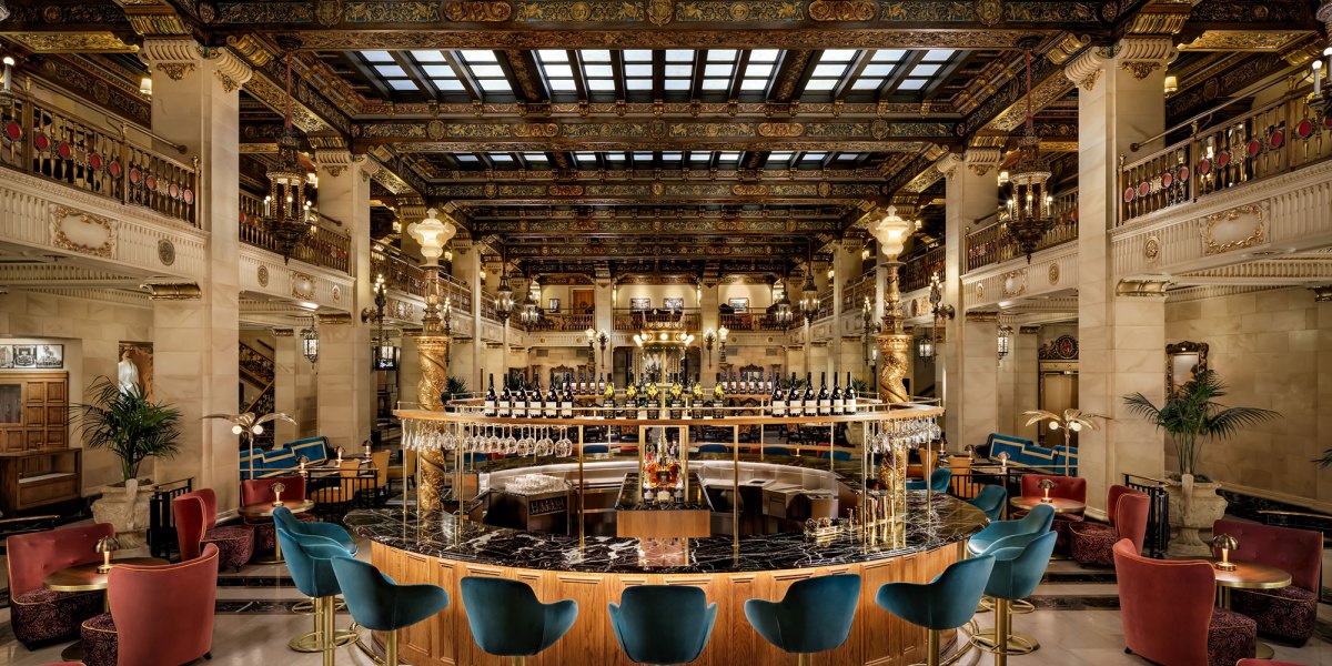 Lobby Bar Davenport Hotel