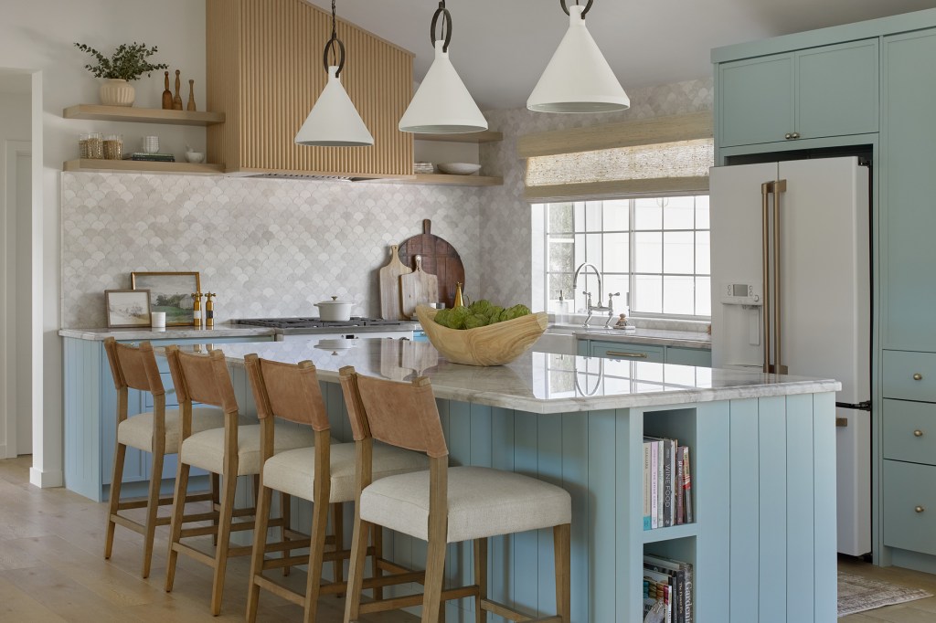 Blue Coastal Ktichen Hearth Homes Interiors