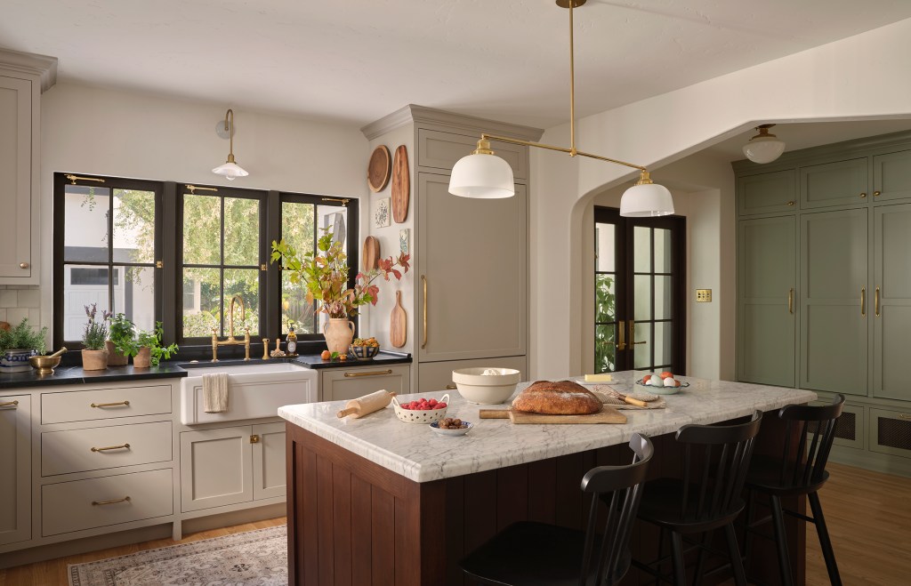 Kitchen Island San Marino Tudor by HartmanBaldwin