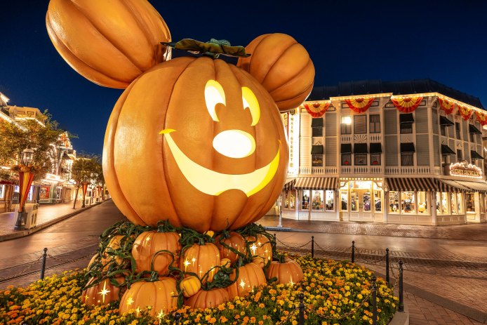 Mickey Pumpkin Halloween