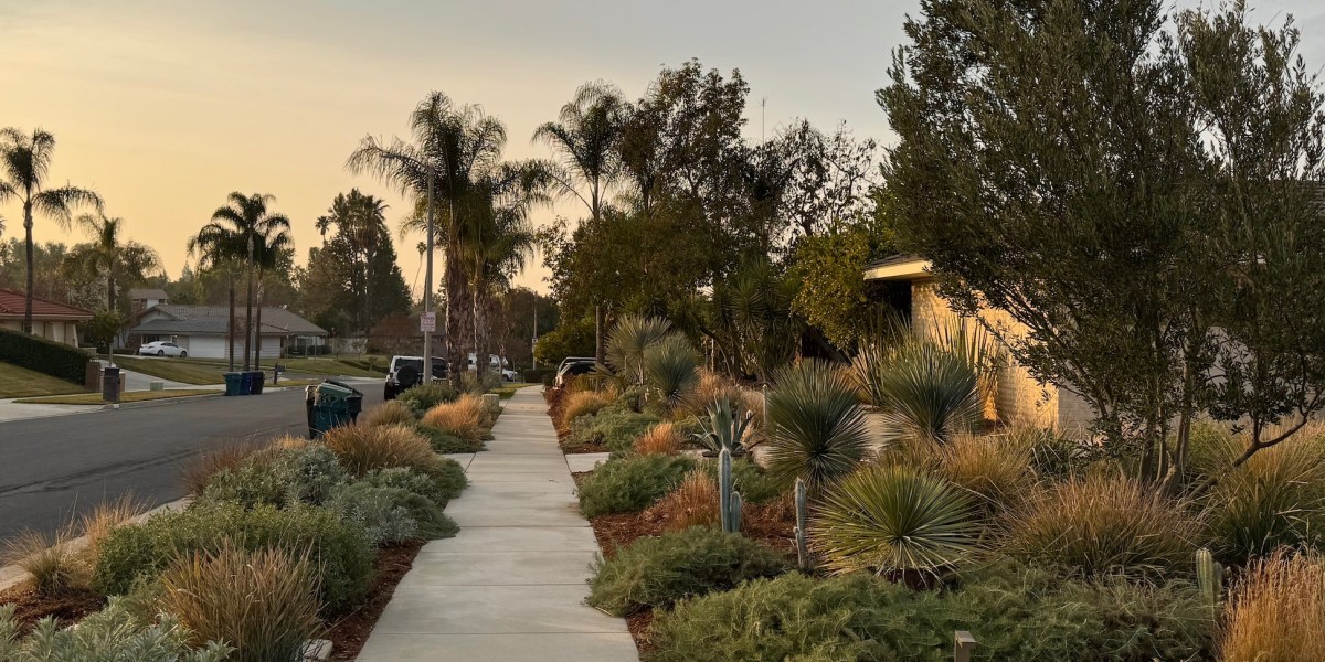 The ‘Mailbox Garden’ Is the Quickest Way to Add Curb Appeal