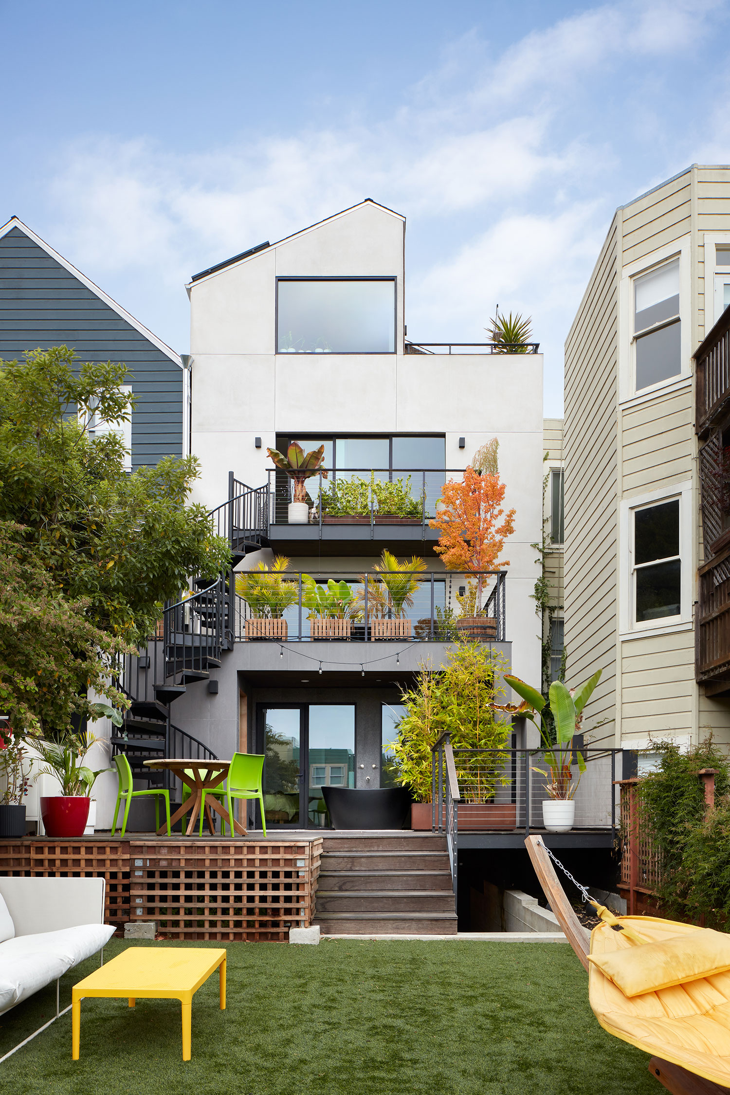 Back Exterior Castro Two Unit by Raumfabrik