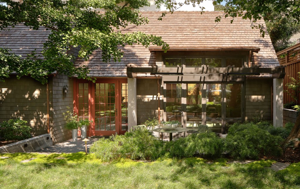 Exterior SF ADU by ES LO Design