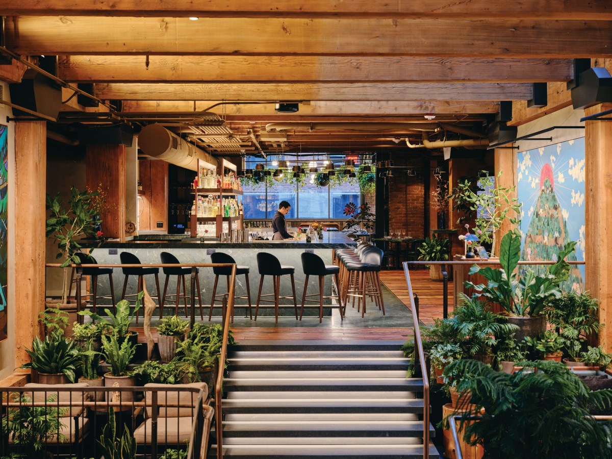 Populus Lobby Bar