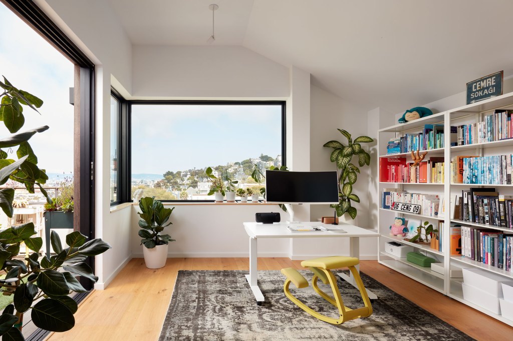 Home Office Upper Level Castro Two Unit by Raumfabrik