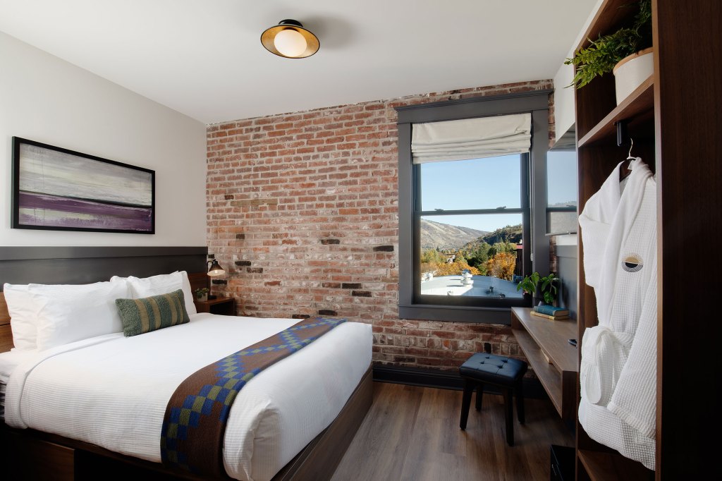 lightwell-king-room